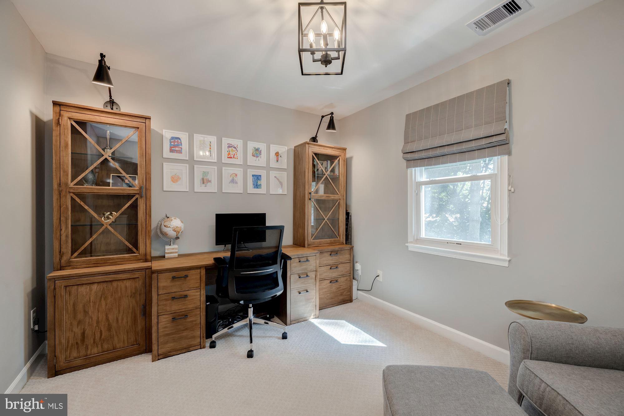 CHAPEL LAKE - Residential