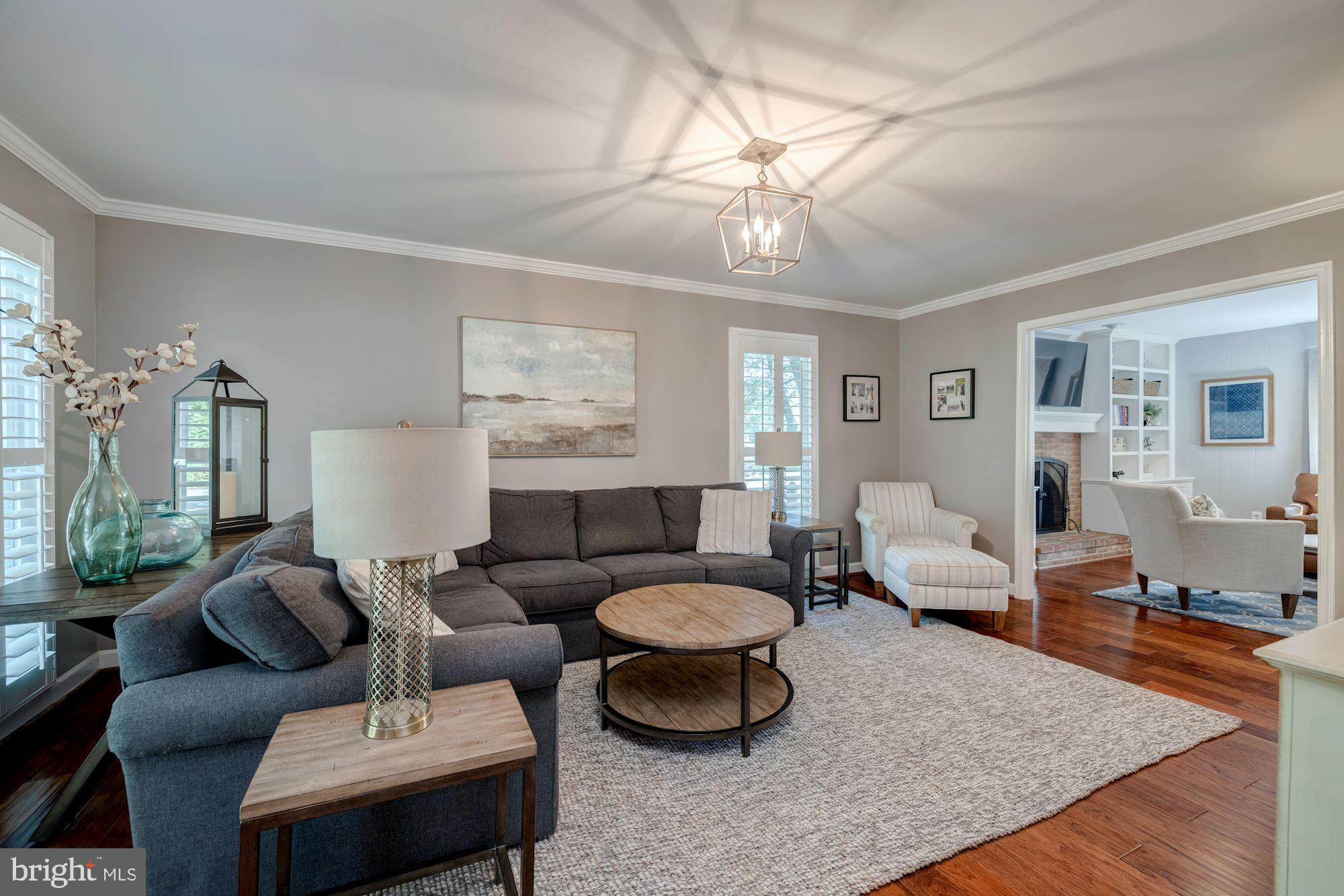 CHAPEL LAKE - Residential