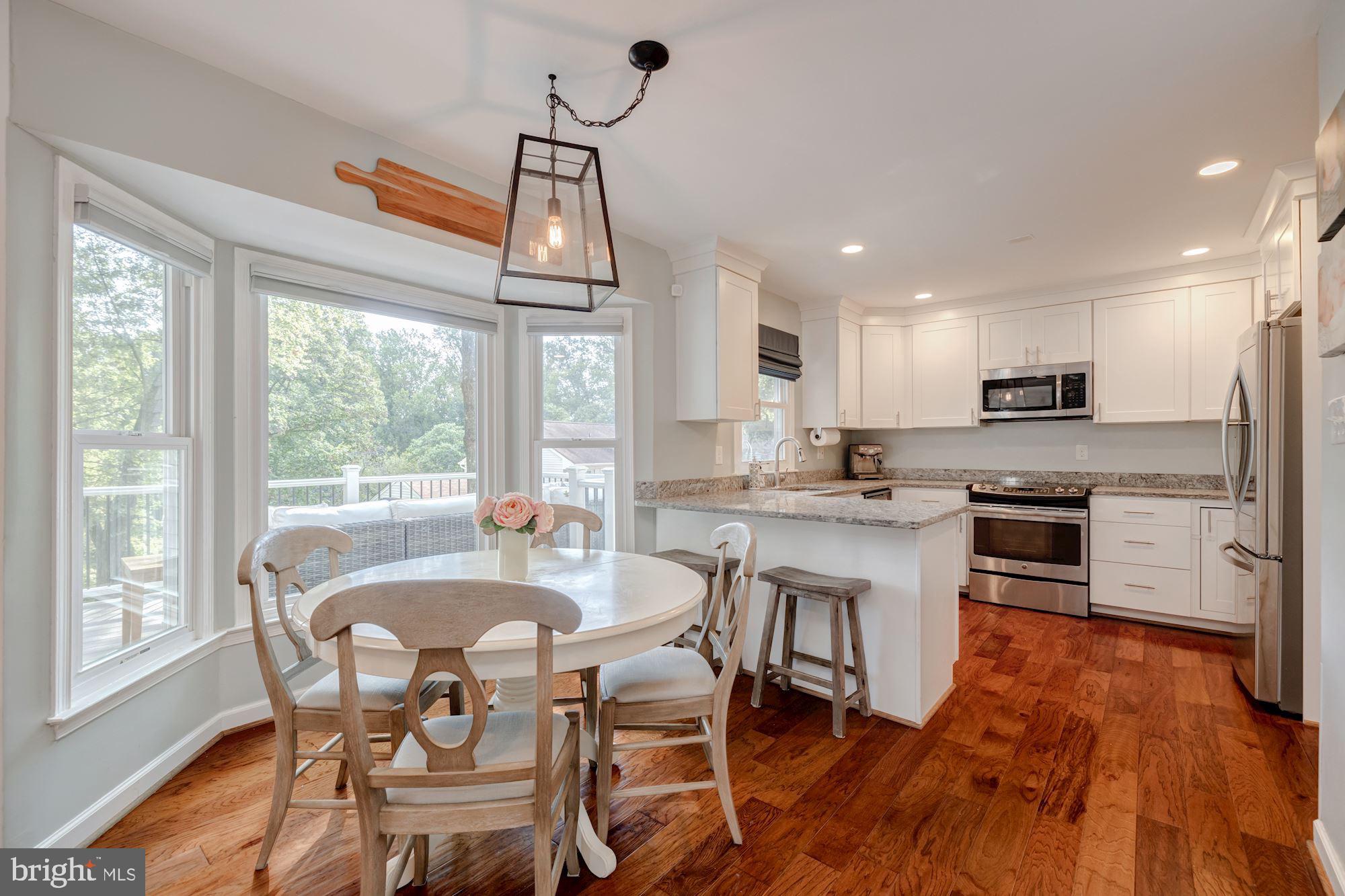 CHAPEL LAKE - Residential