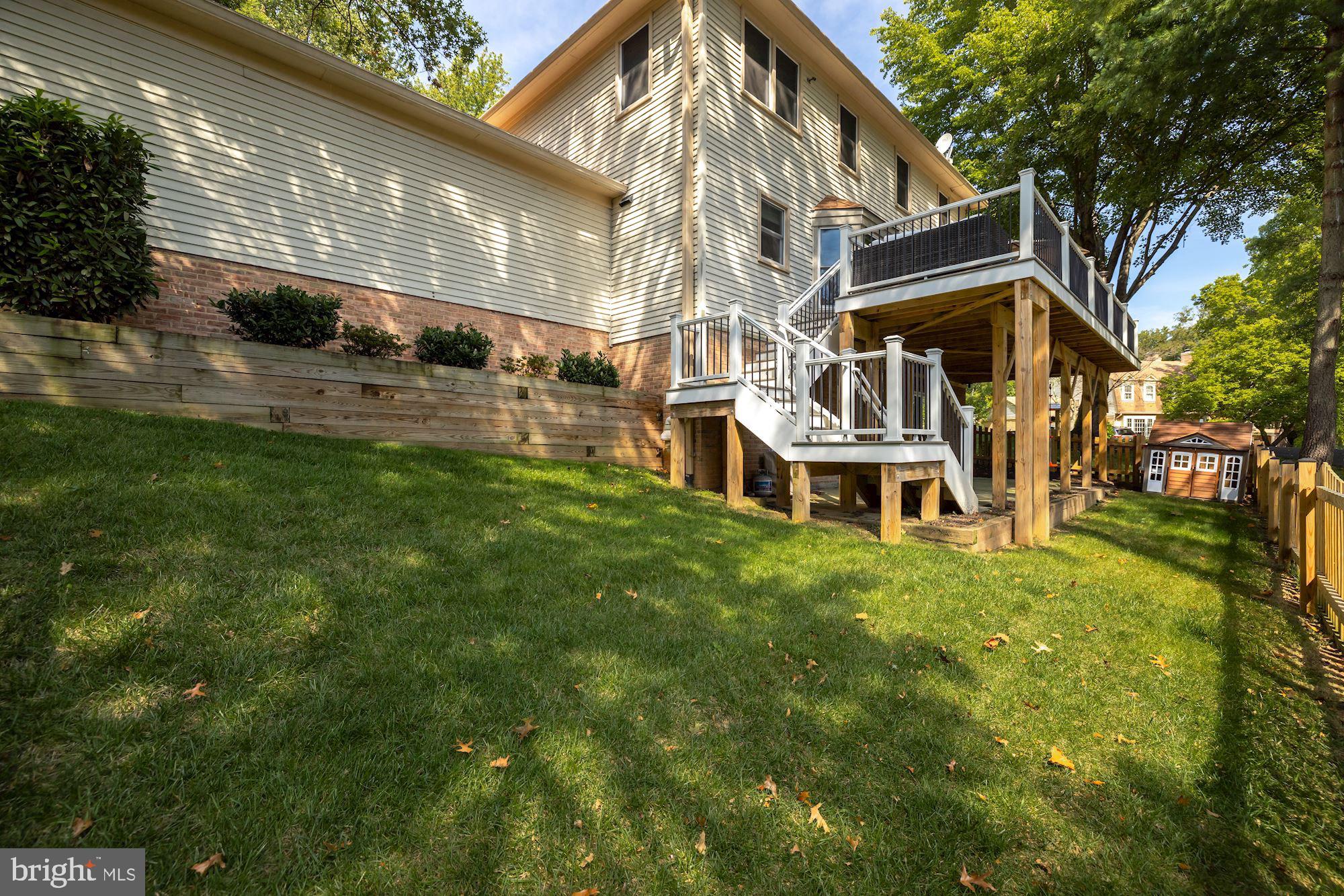 CHAPEL LAKE - Residential