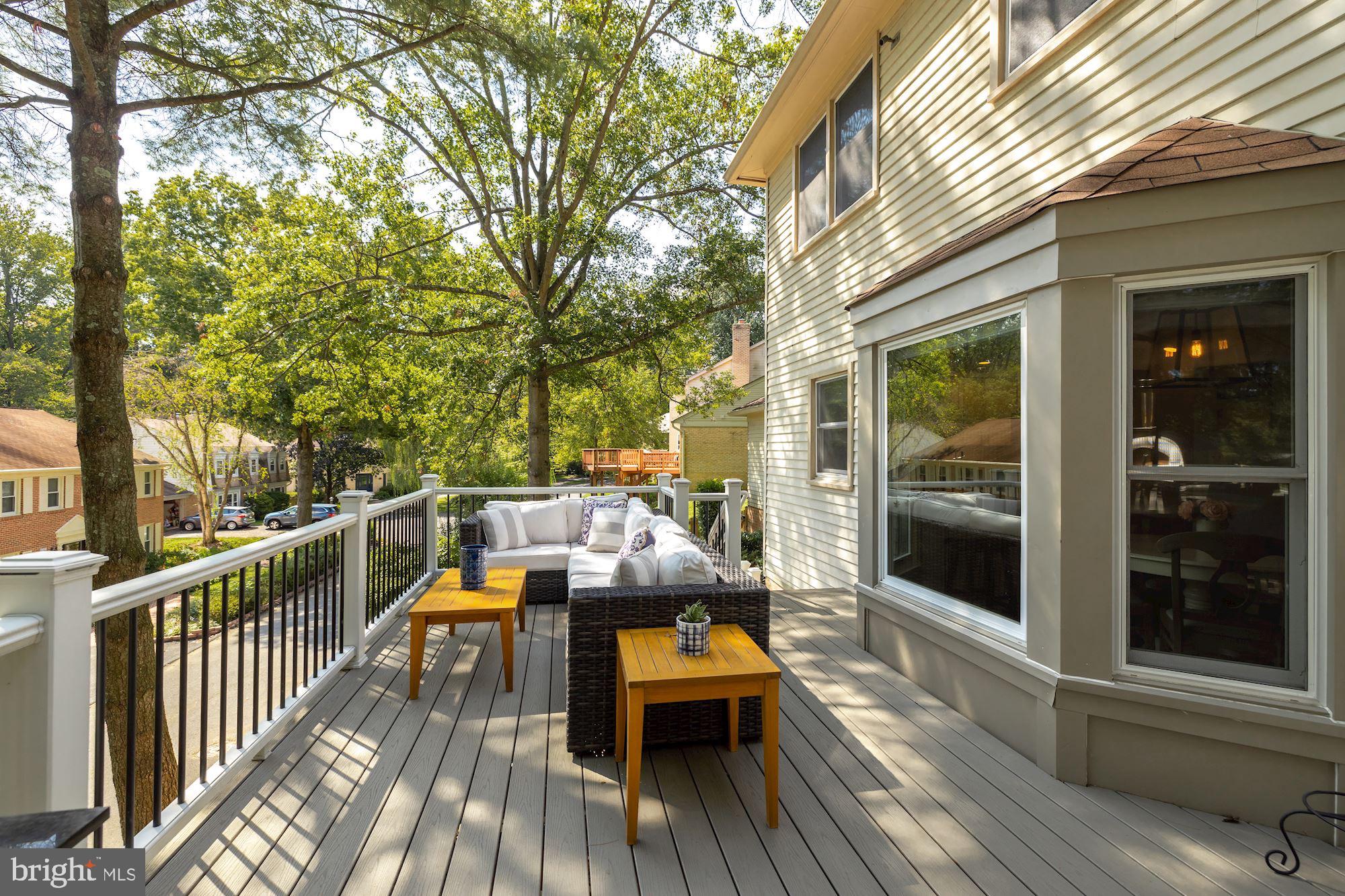 CHAPEL LAKE - Residential