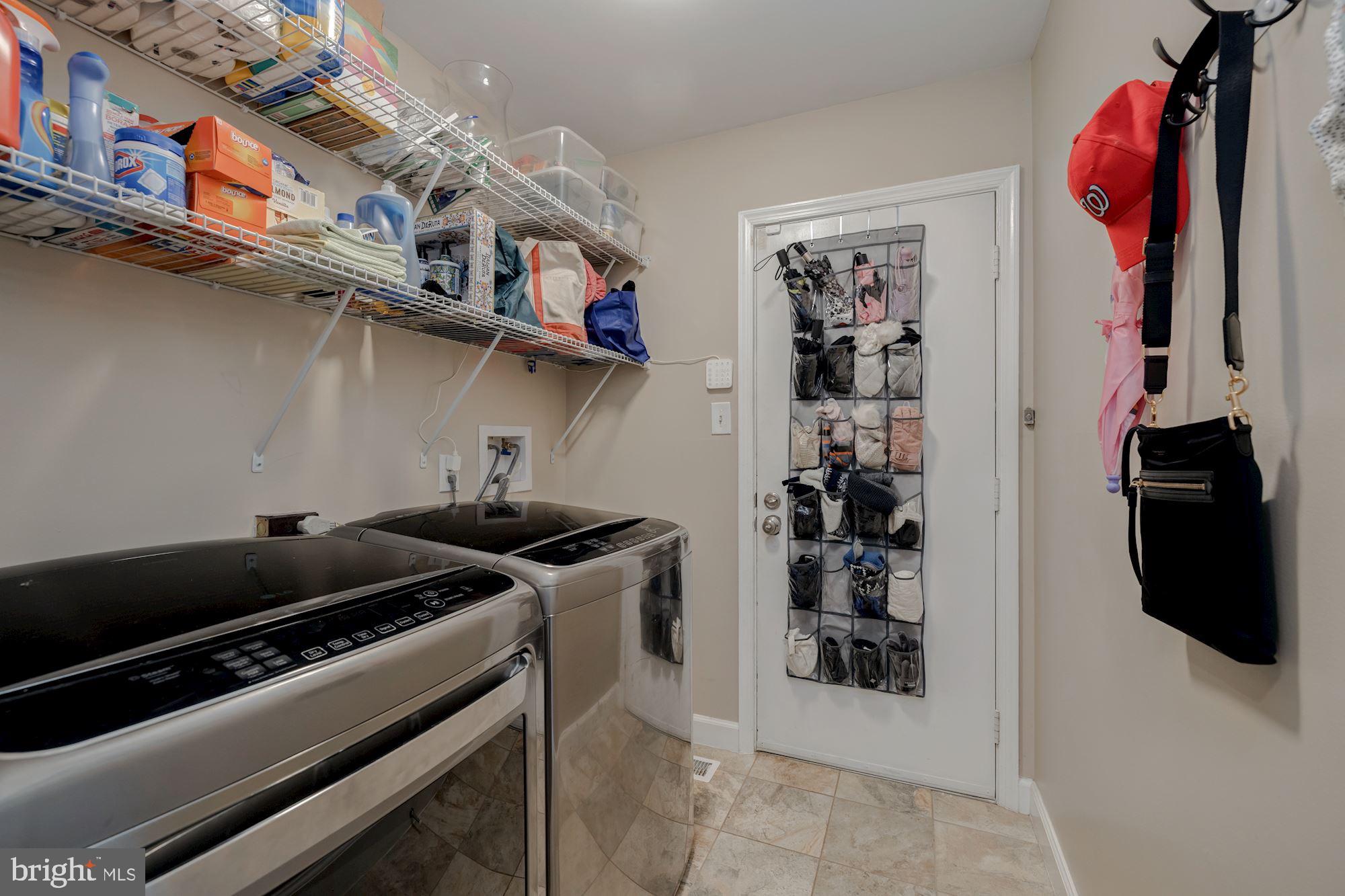 CHAPEL LAKE - Residential