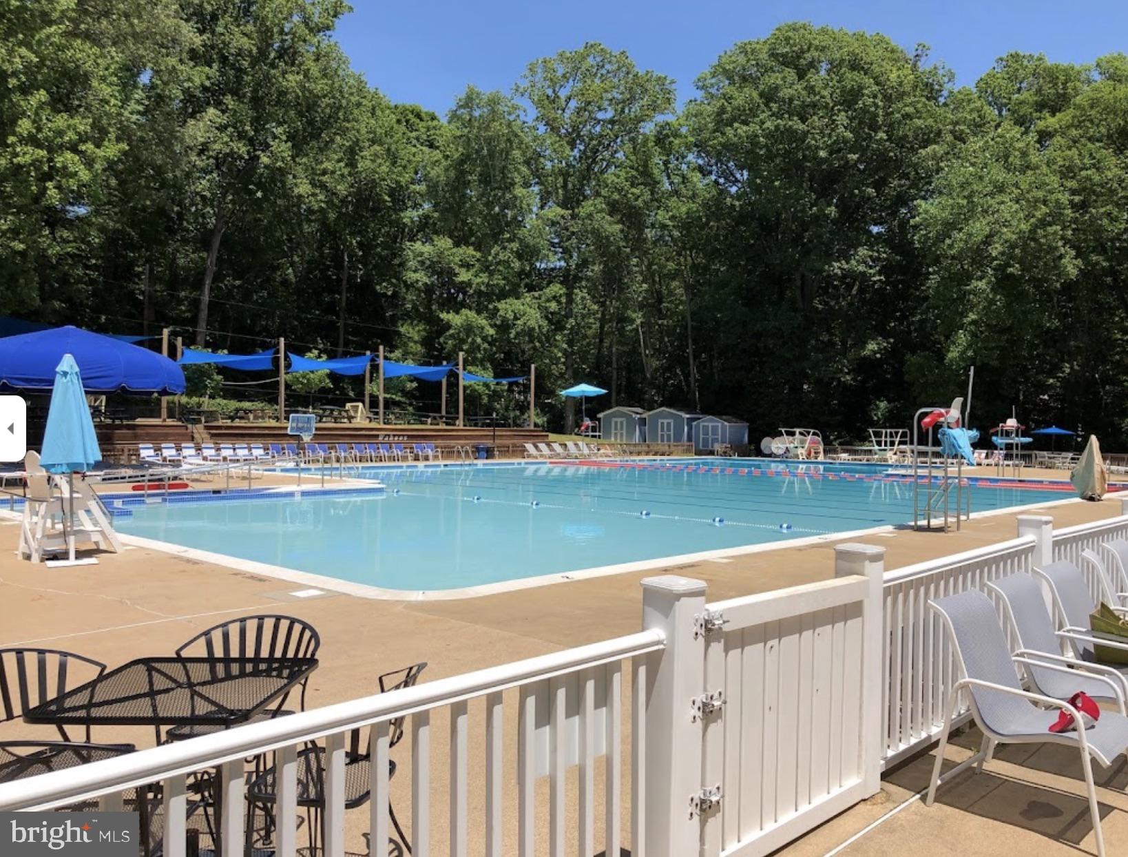 CHAPEL LAKE - Residential