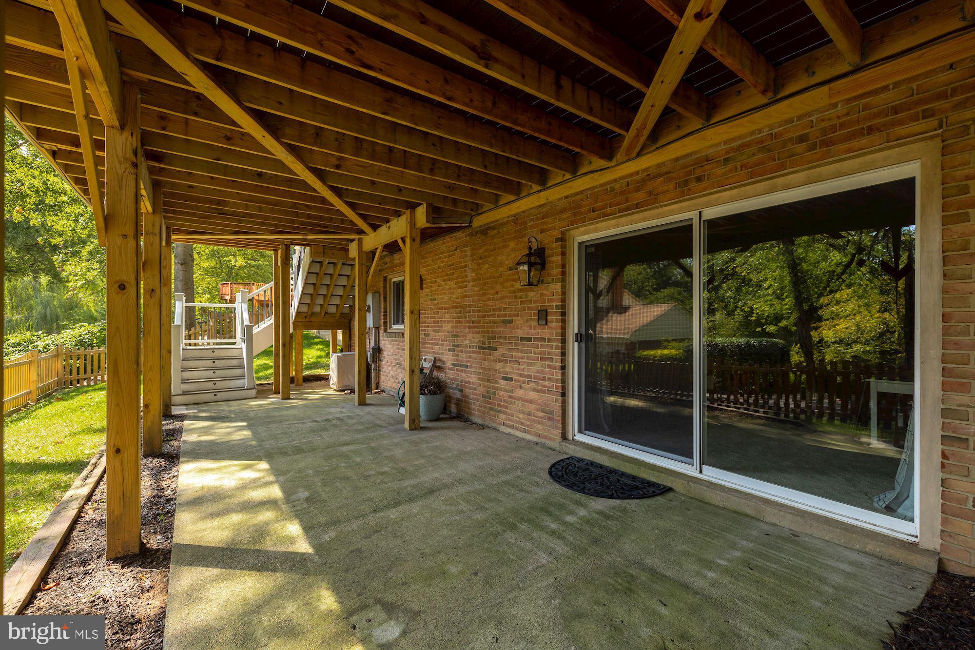 CHAPEL LAKE - Residential