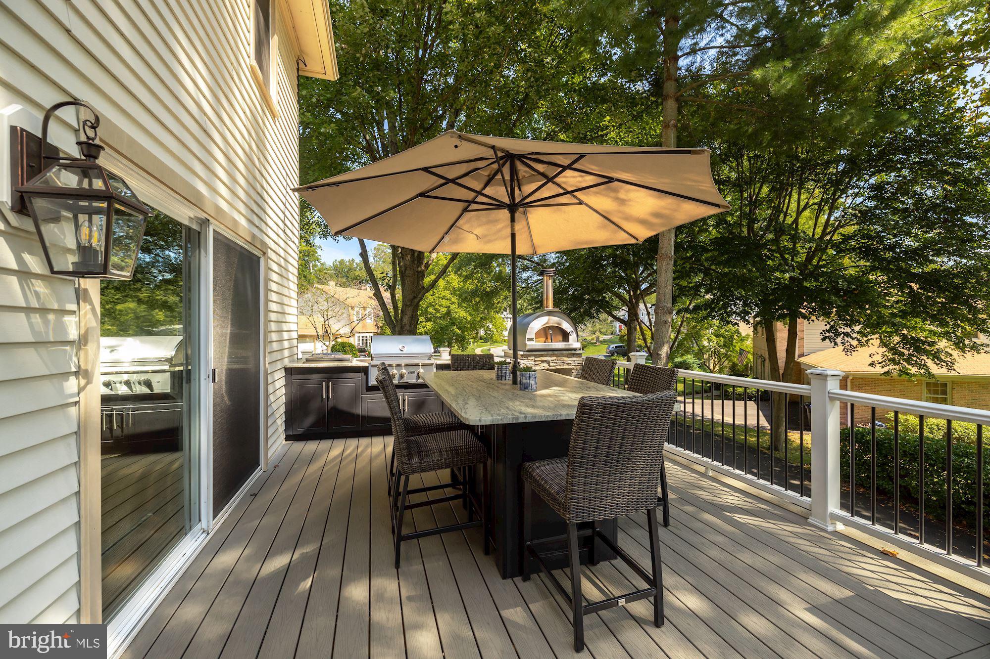 CHAPEL LAKE - Residential