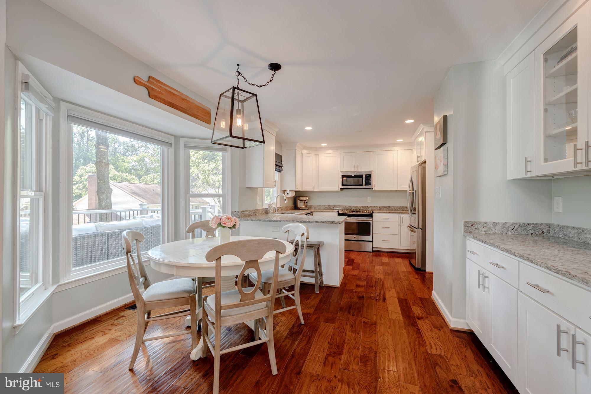 CHAPEL LAKE - Residential