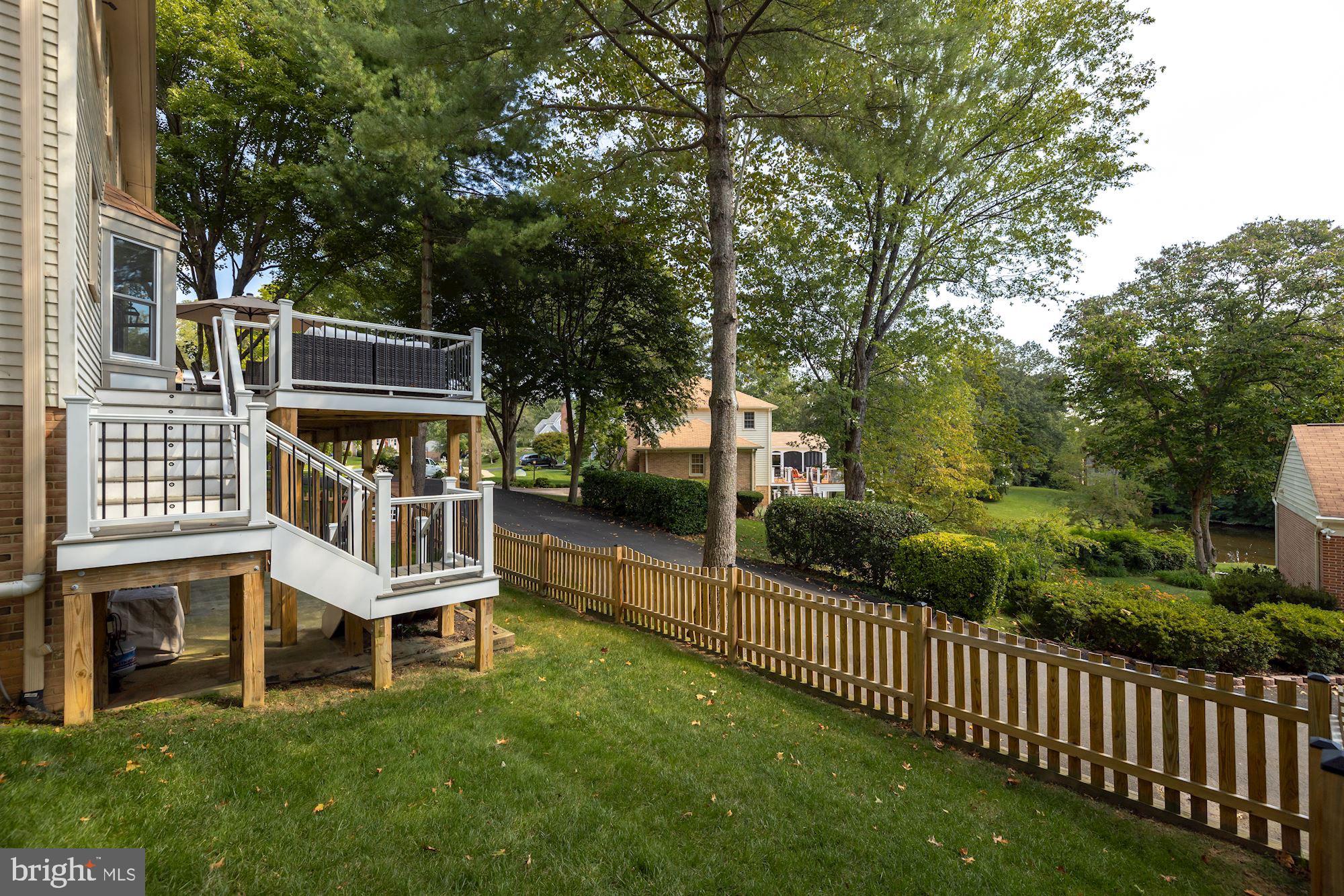 CHAPEL LAKE - Residential