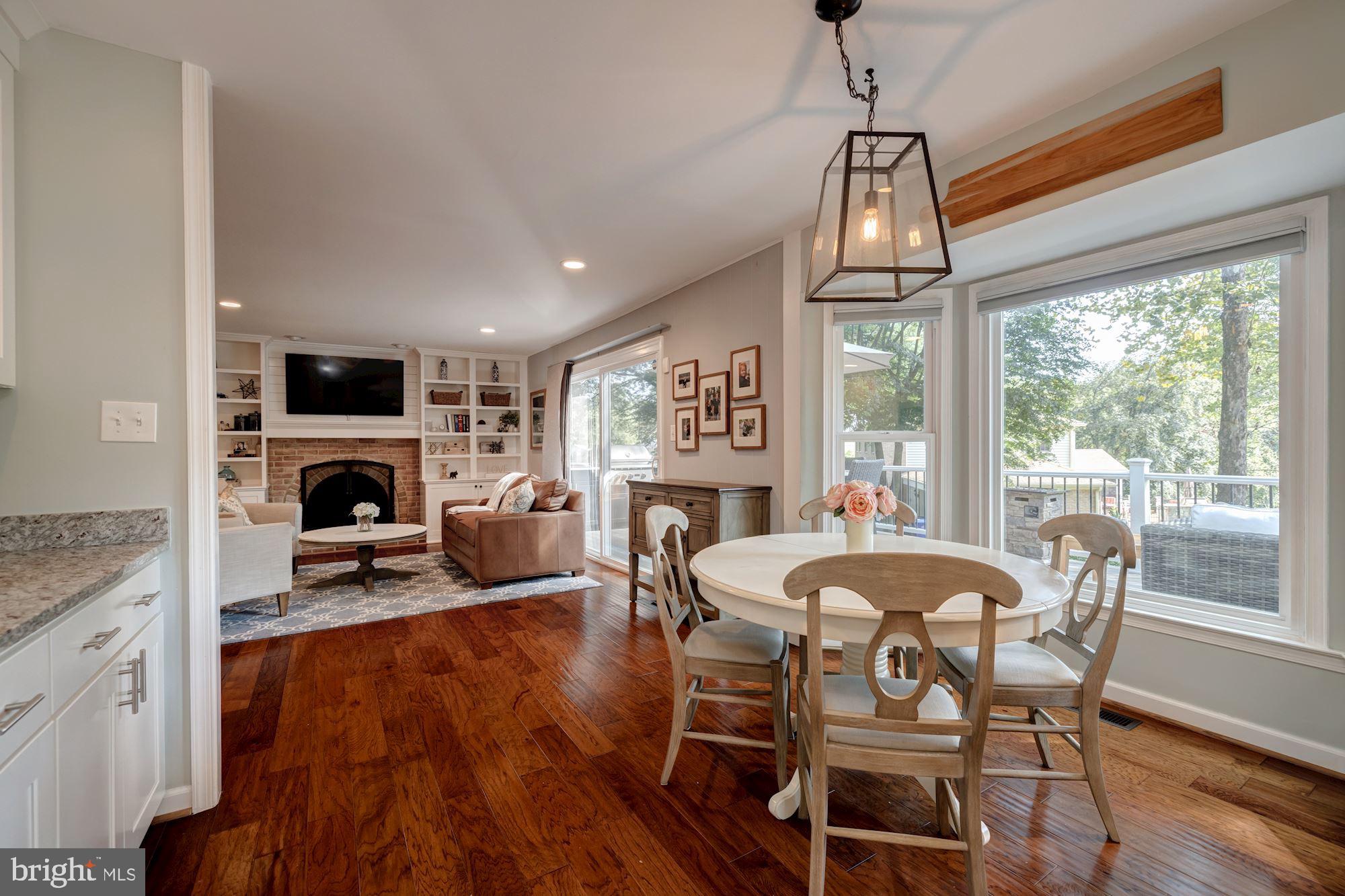 CHAPEL LAKE - Residential