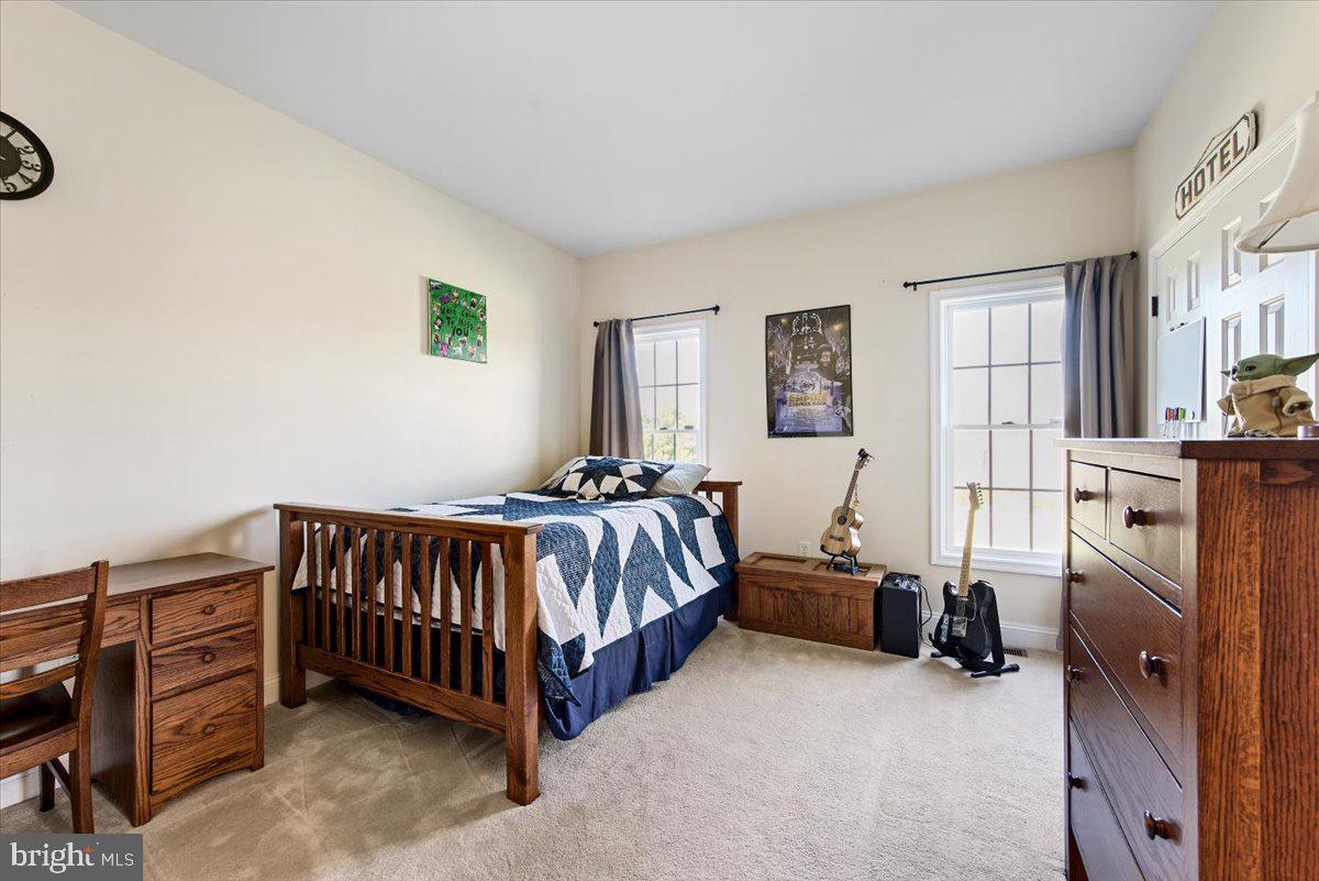 PINE HILL - Residential