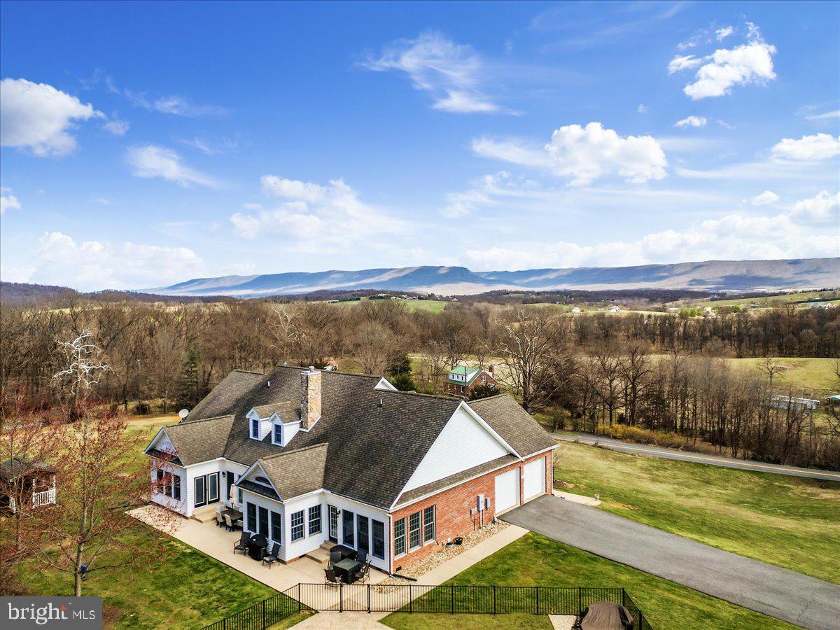 PINE HILL - Residential