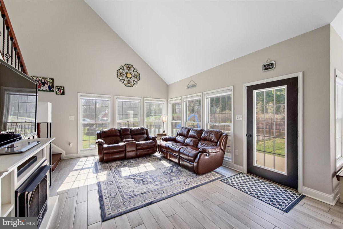 PINE HILL - Residential