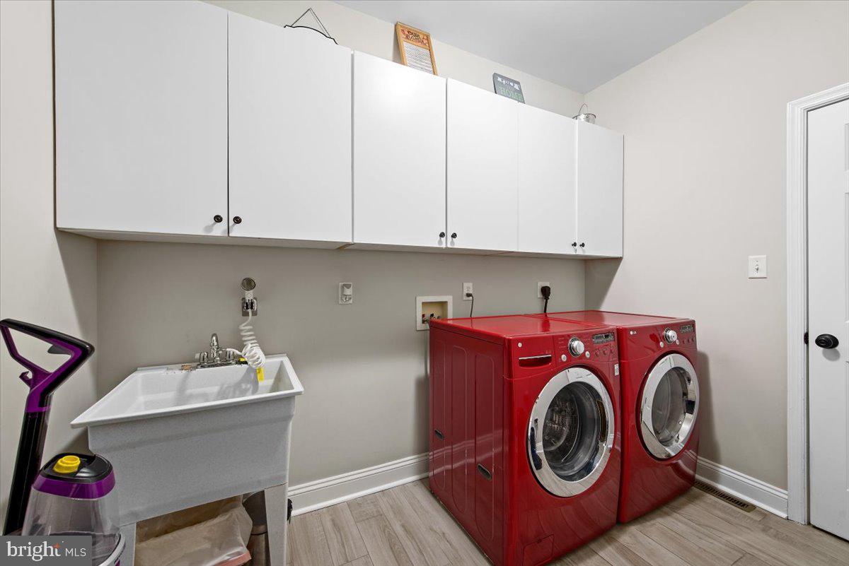 PINE HILL - Residential