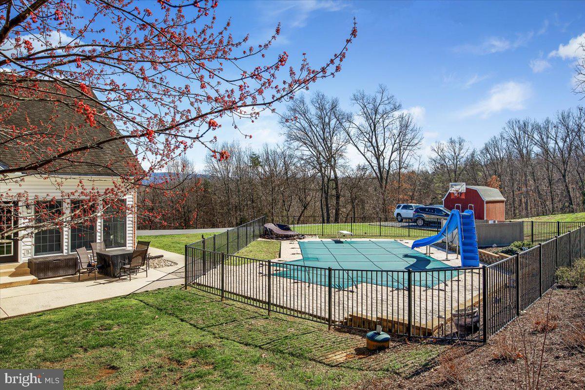 PINE HILL - Residential