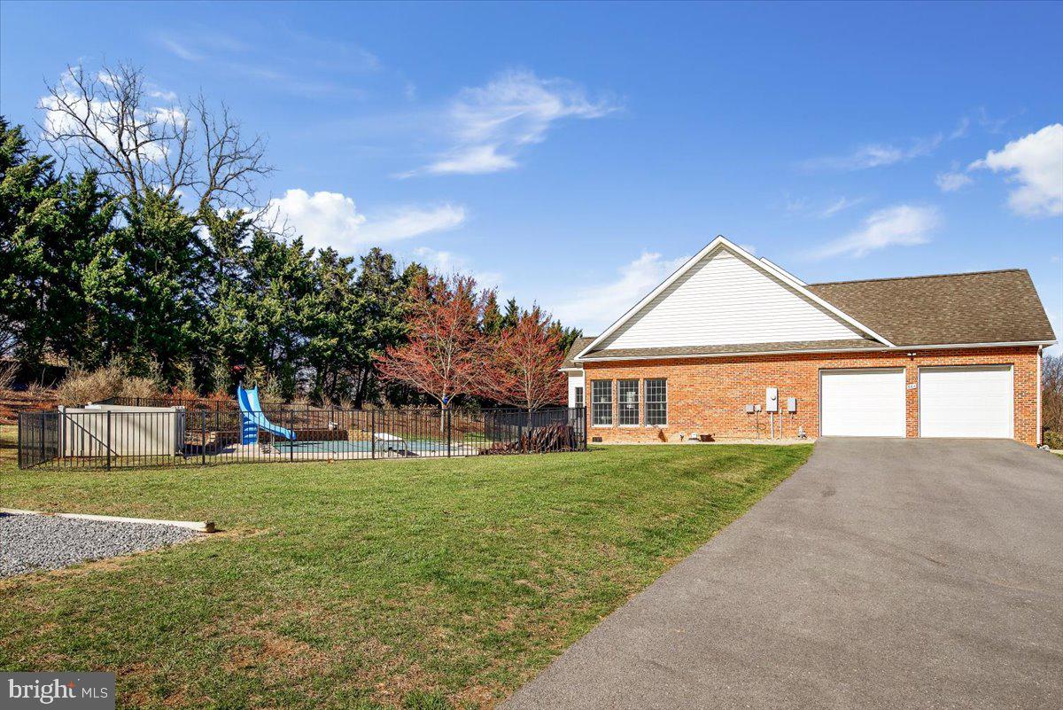 PINE HILL - Residential