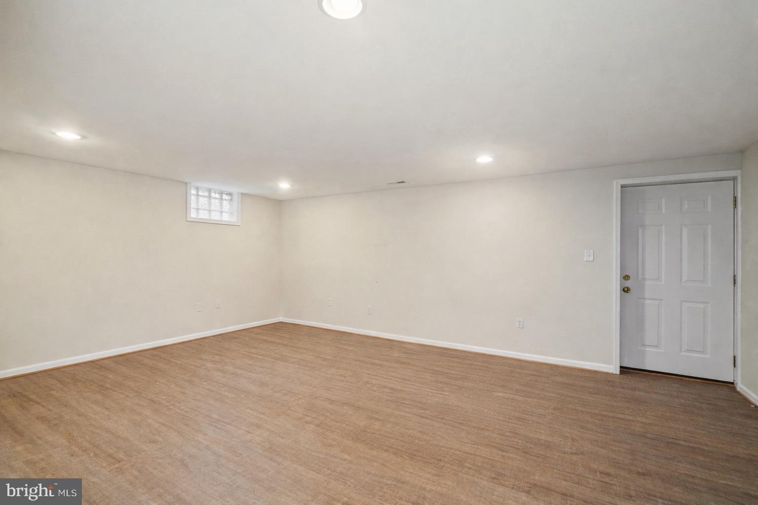 RIVIERA BEACH - Residential