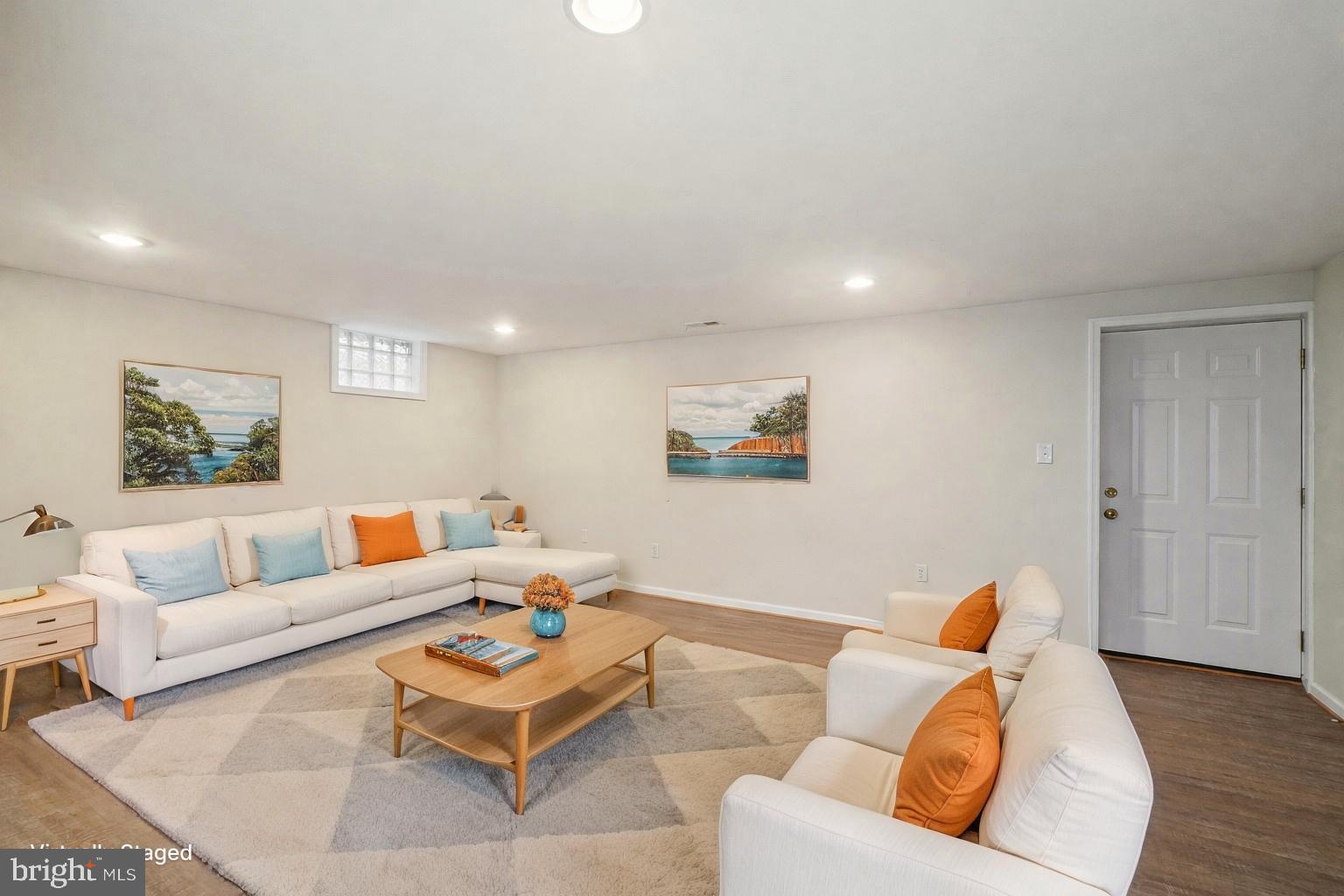 RIVIERA BEACH - Residential