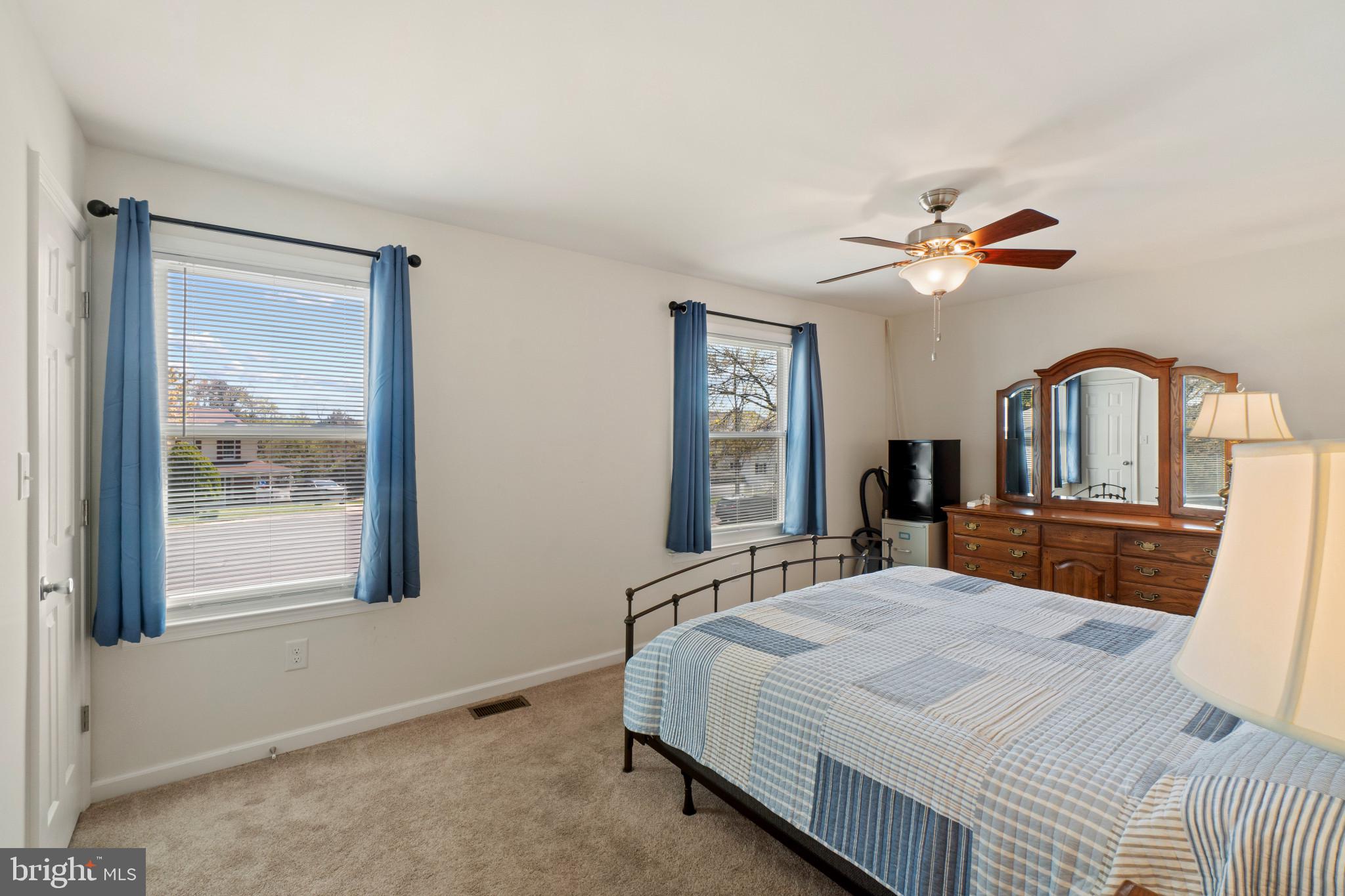 RIVIERA BEACH - Residential