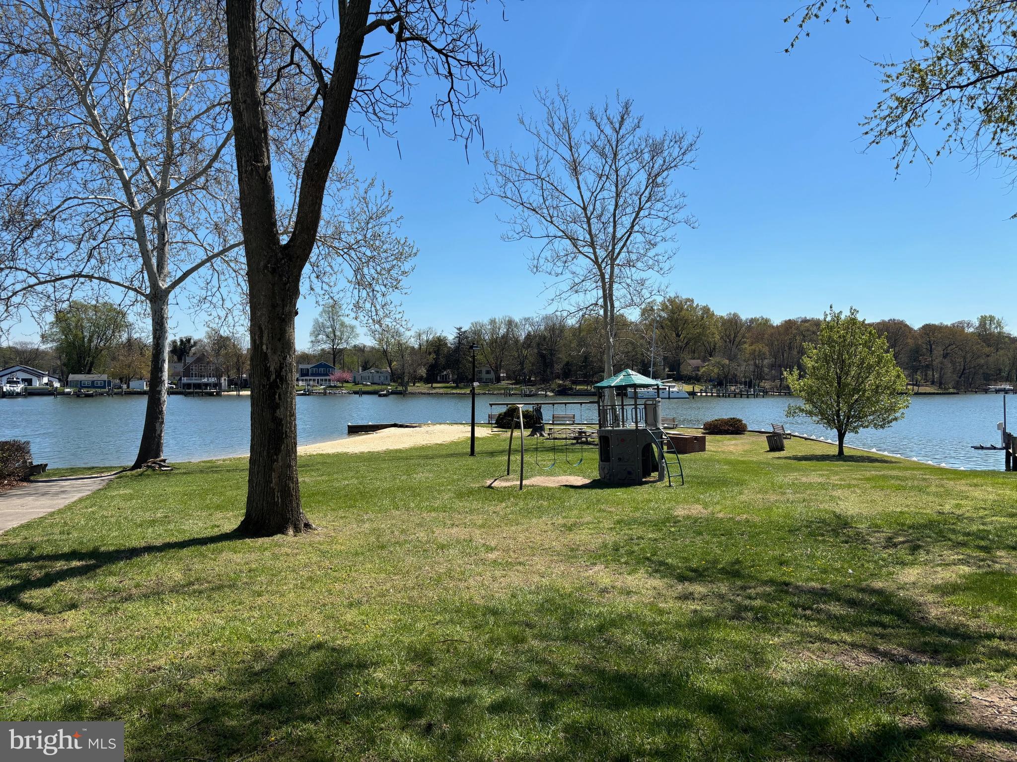 RIVIERA BEACH - Residential