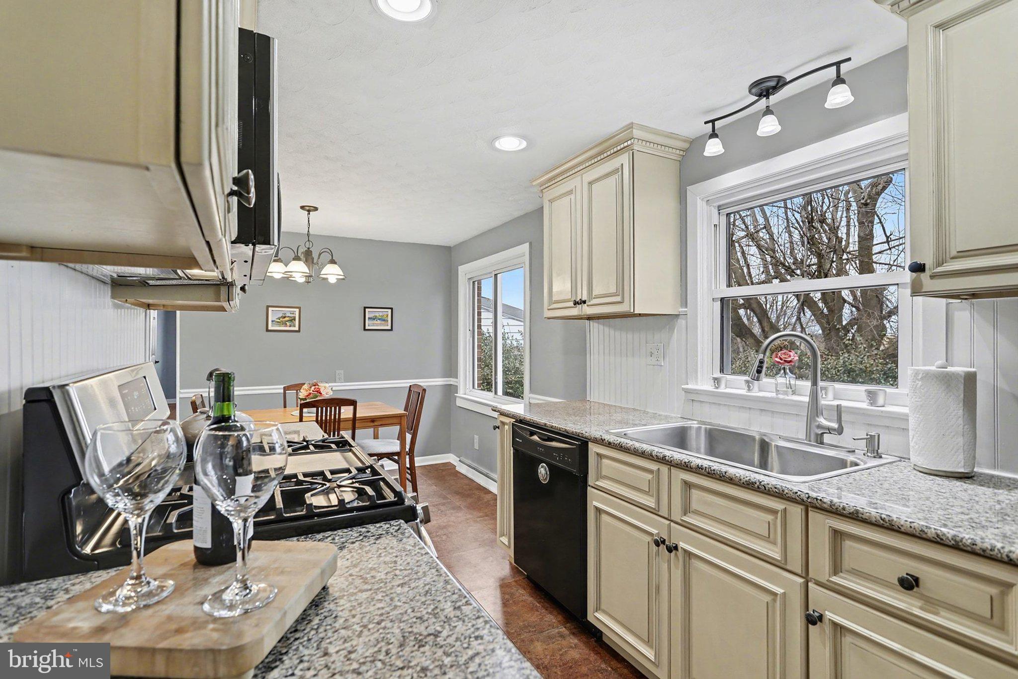 SHREWSBURY - Residential