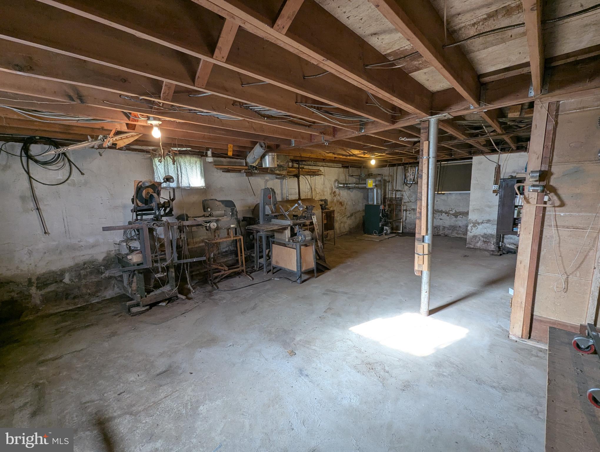 BOWLEYS QUARTERS - Residential