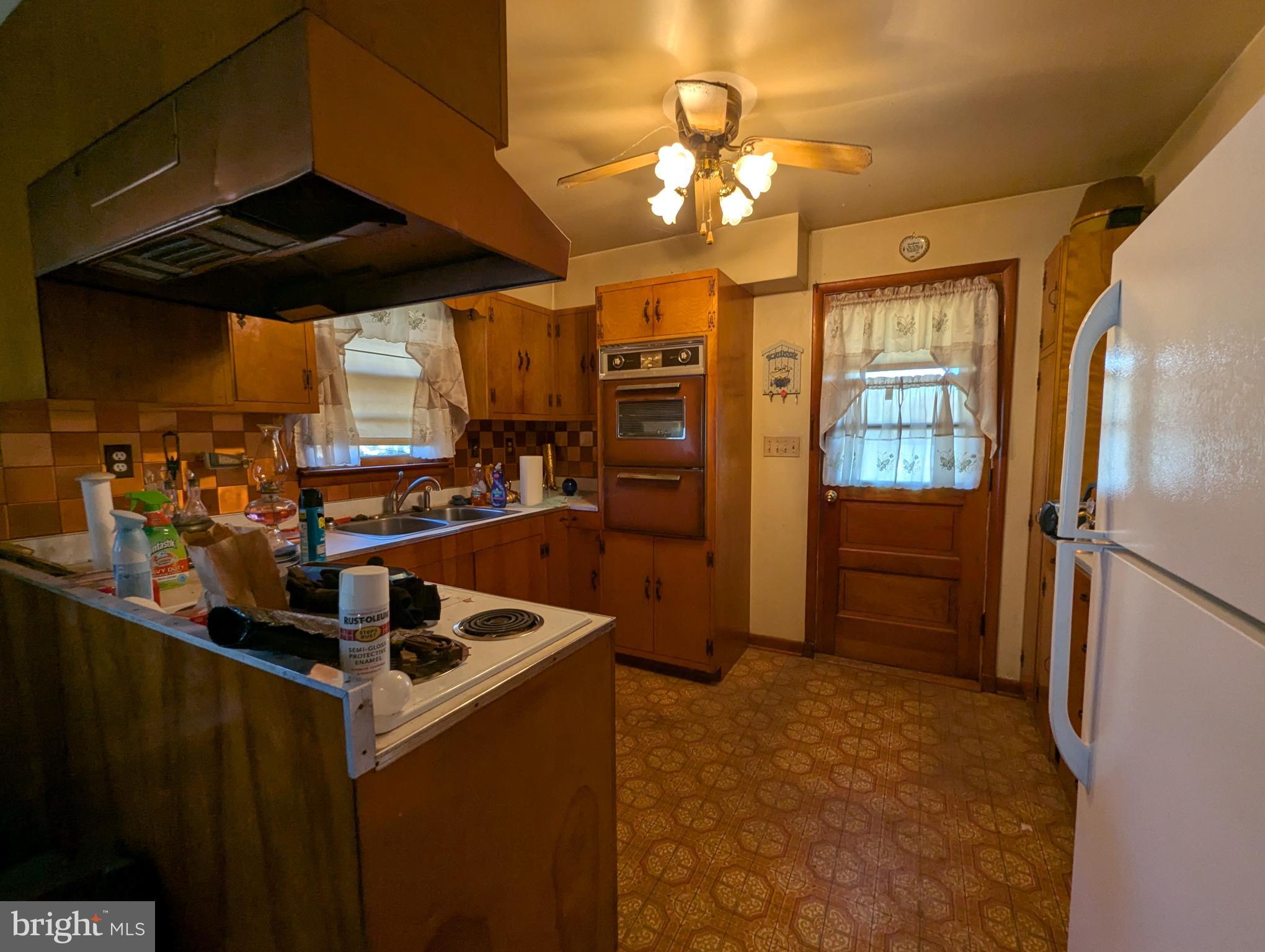 BOWLEYS QUARTERS - Residential