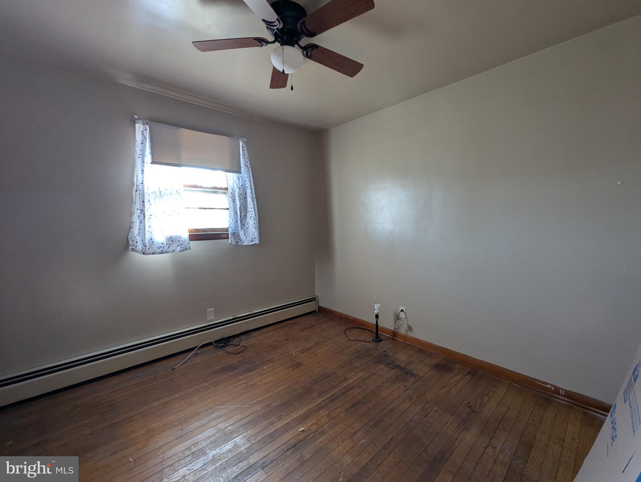 BOWLEYS QUARTERS - Residential