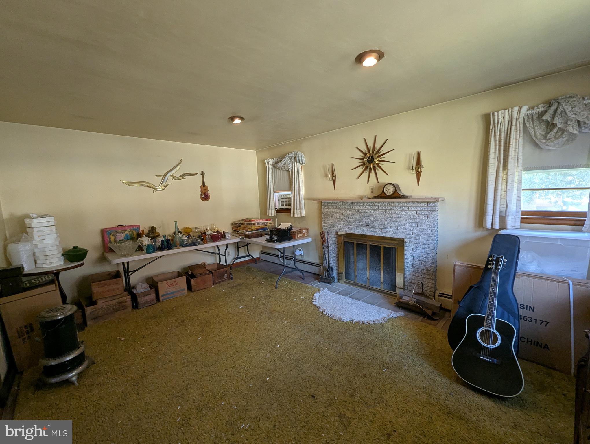 BOWLEYS QUARTERS - Residential