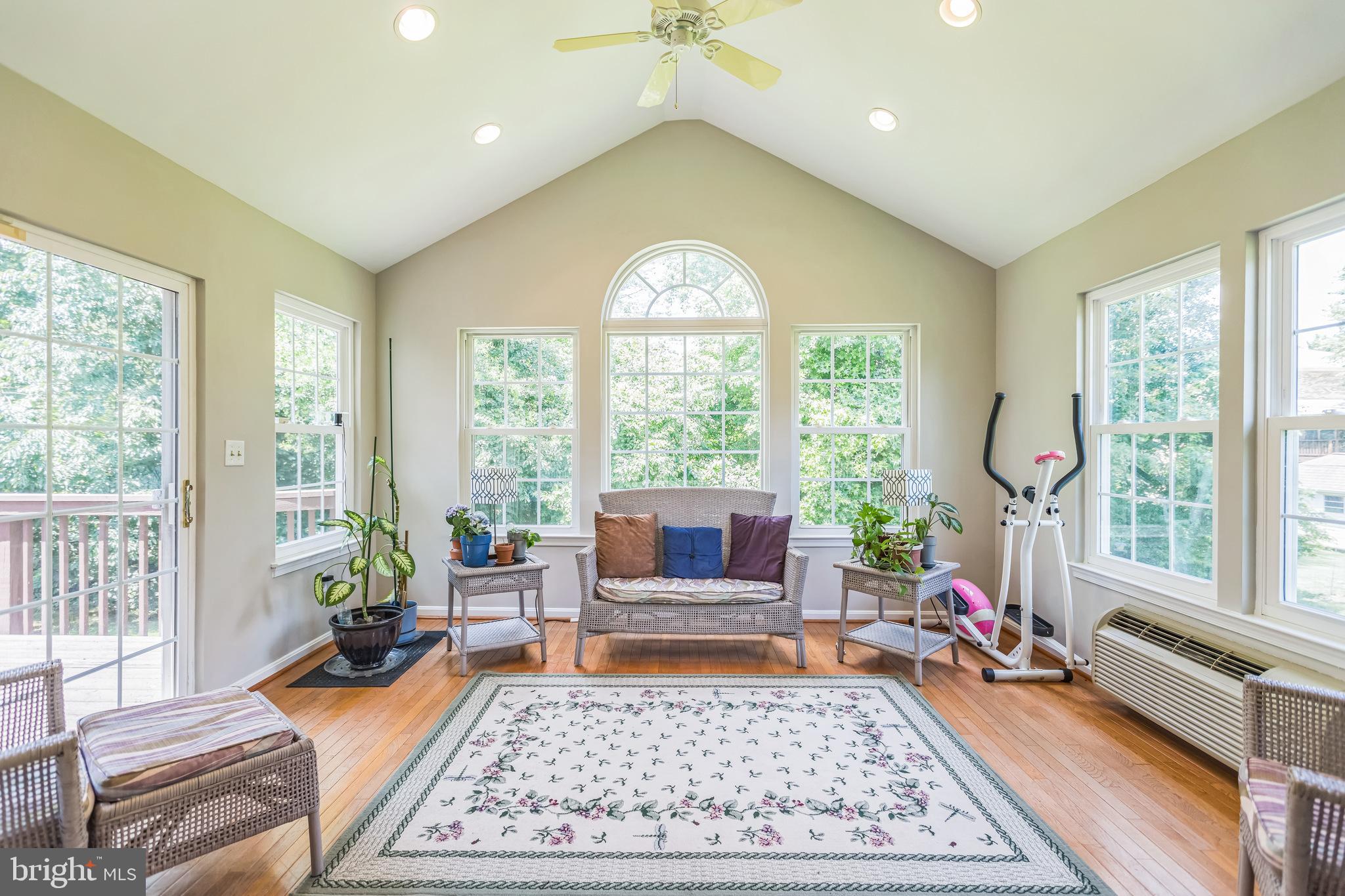 CLINTON VIEW 02 - Residential