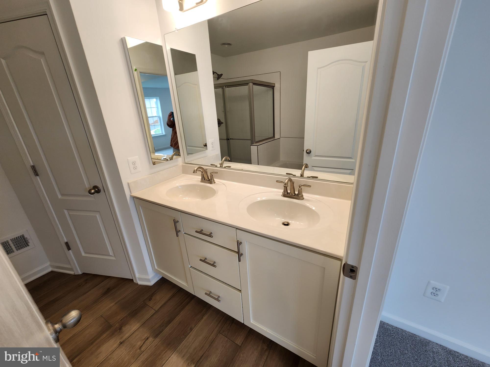 MARTINSBURG STATION - Residential Lease