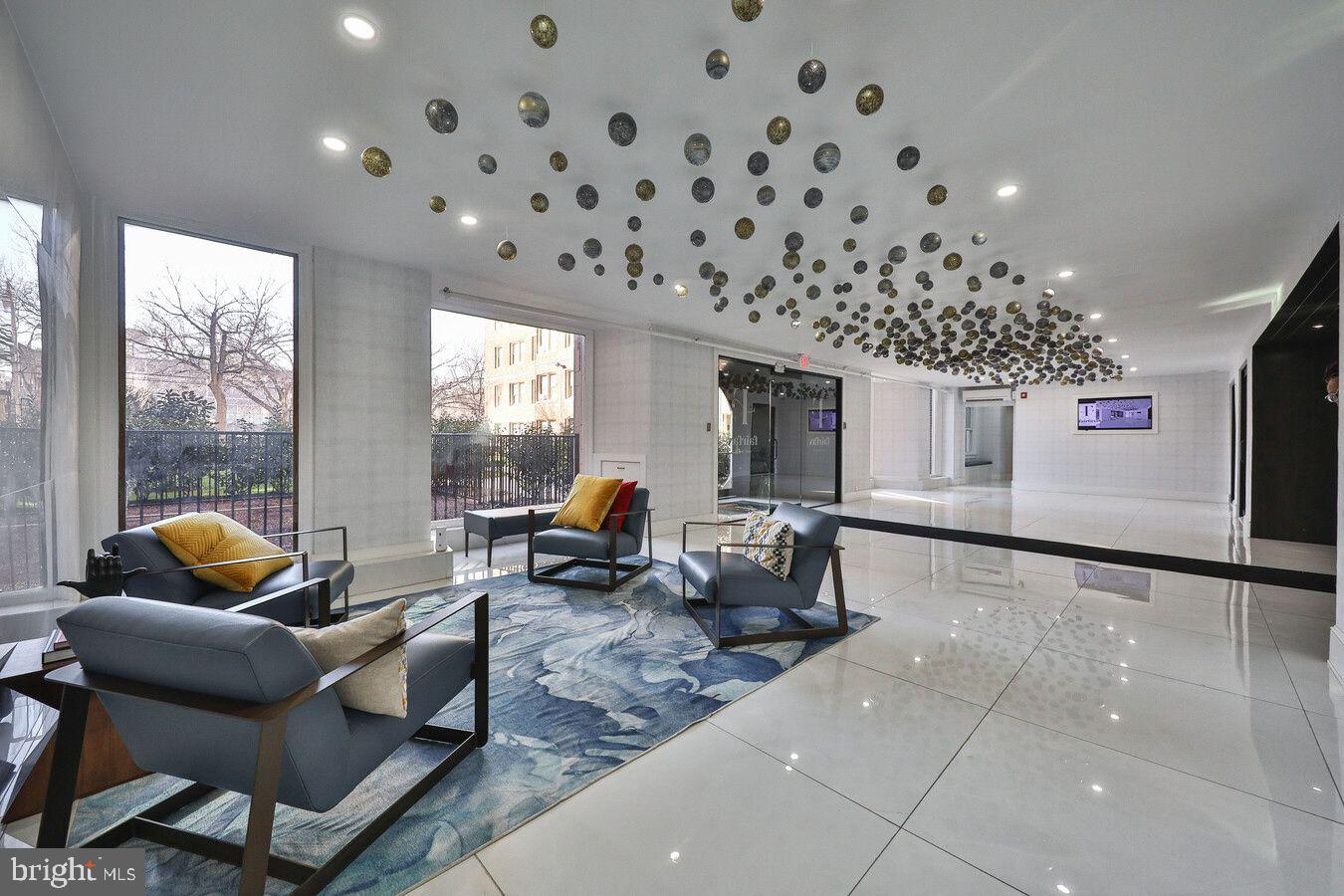 4247 LOCUST STREET 0B-907