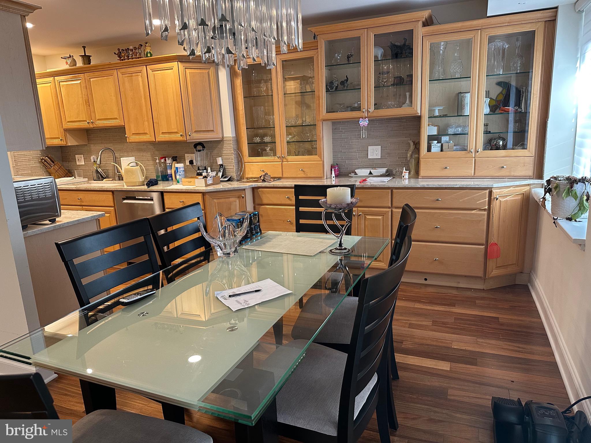 OAK HILL - Residential Lease