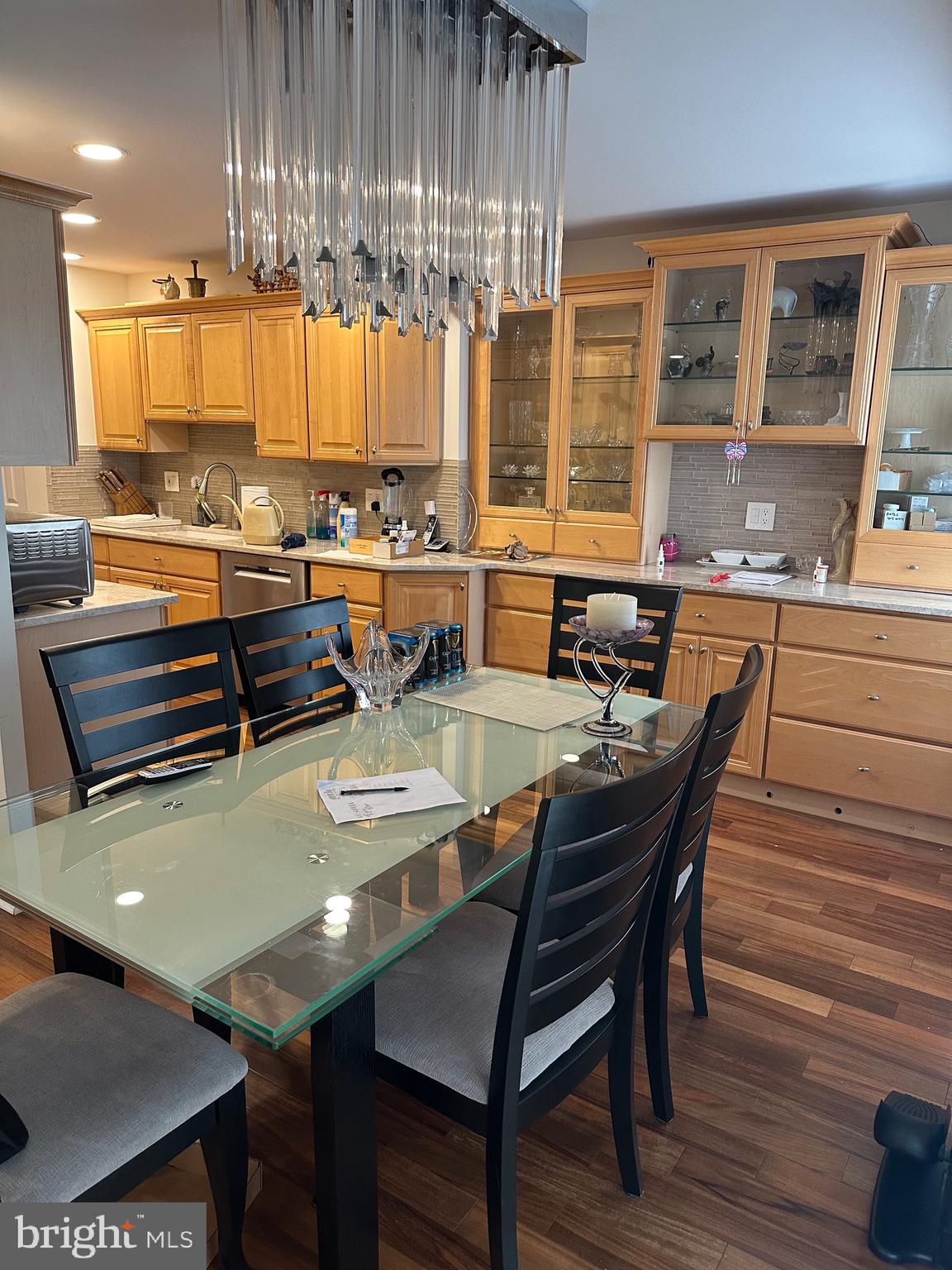 OAK HILL - Residential Lease