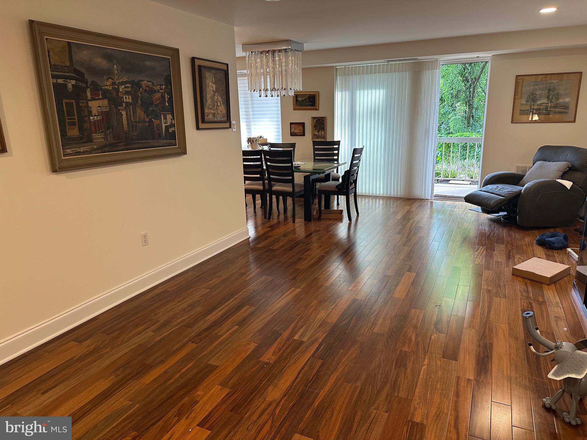 OAK HILL - Residential Lease