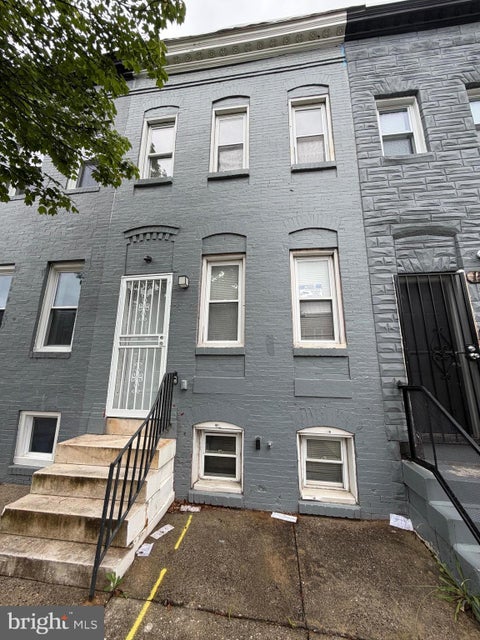 Townhouse For Sale - 1535 Holbrook Street<br/> BALTIMORE, MD 21202