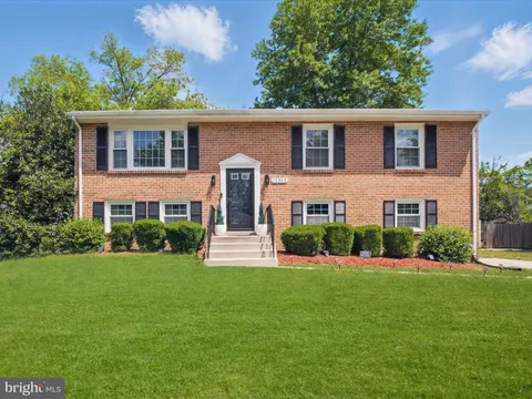 12012 Birchview Drive, Clinton, MD MLS: MDPG2149544