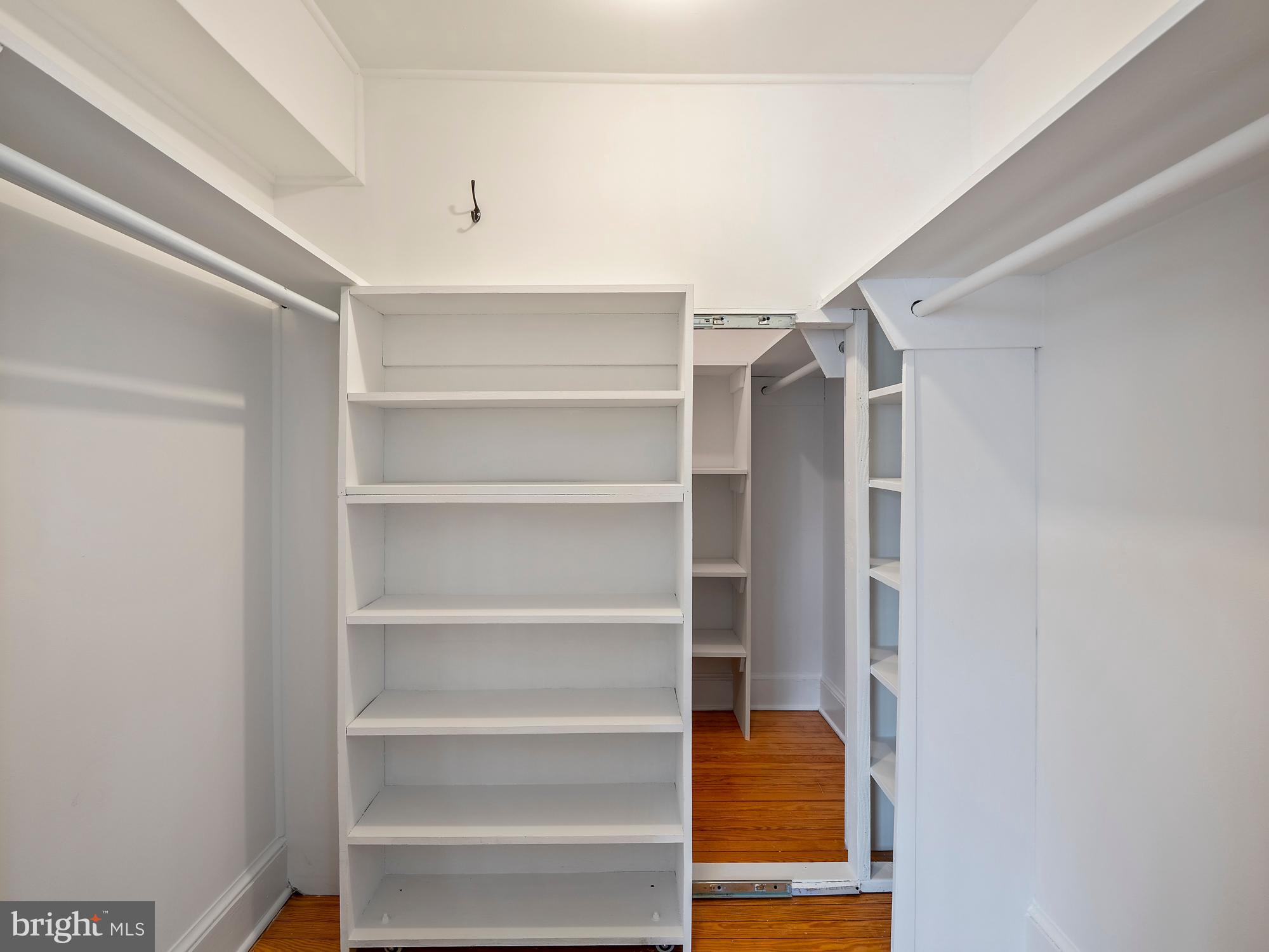 MOUNT VERNON PARK - Residential