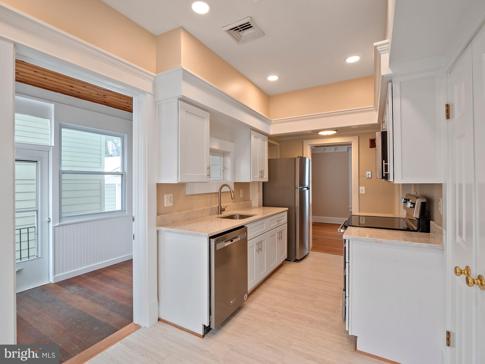 MOUNT VERNON PARK - Residential