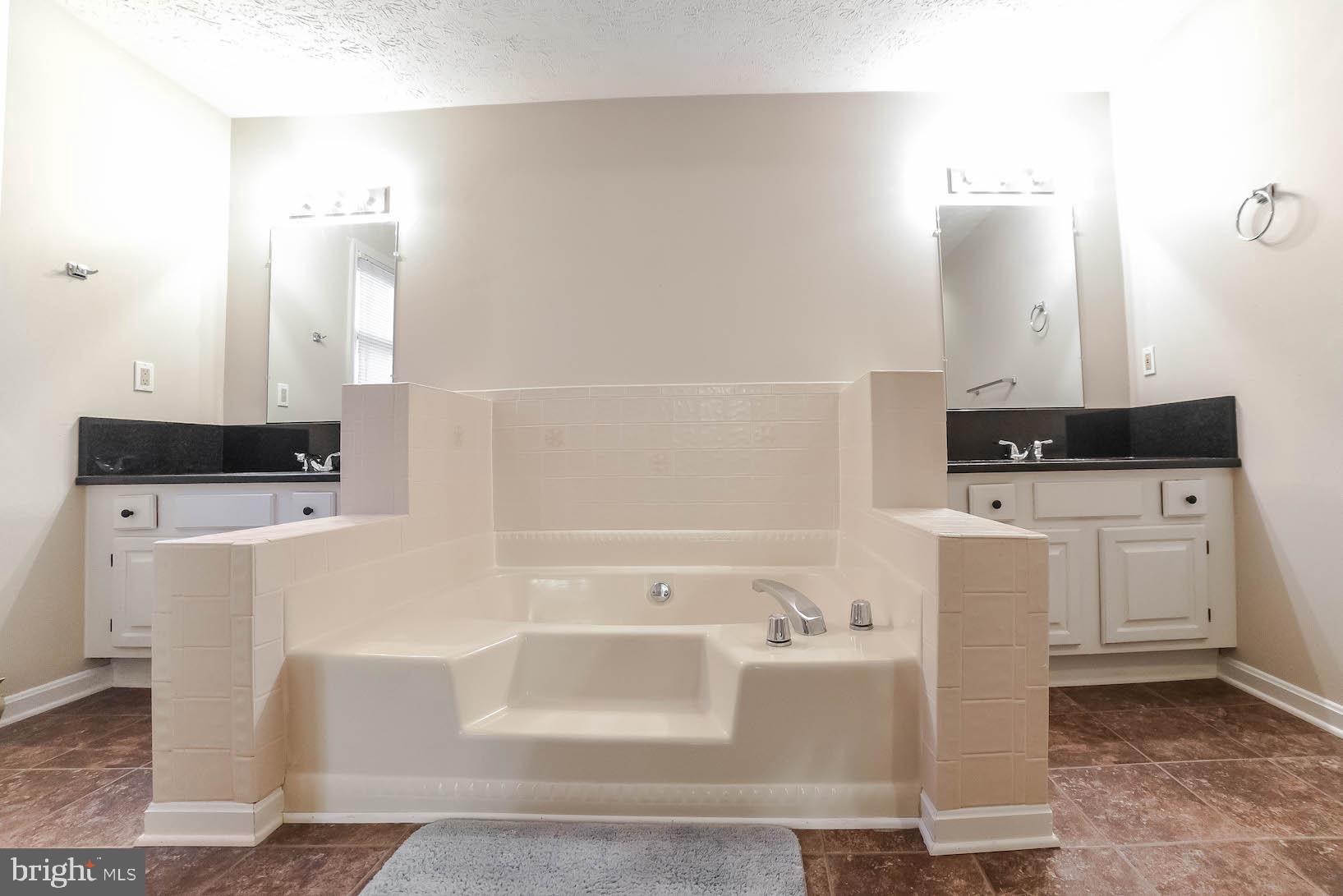 DRUM CLIFFS - Residential