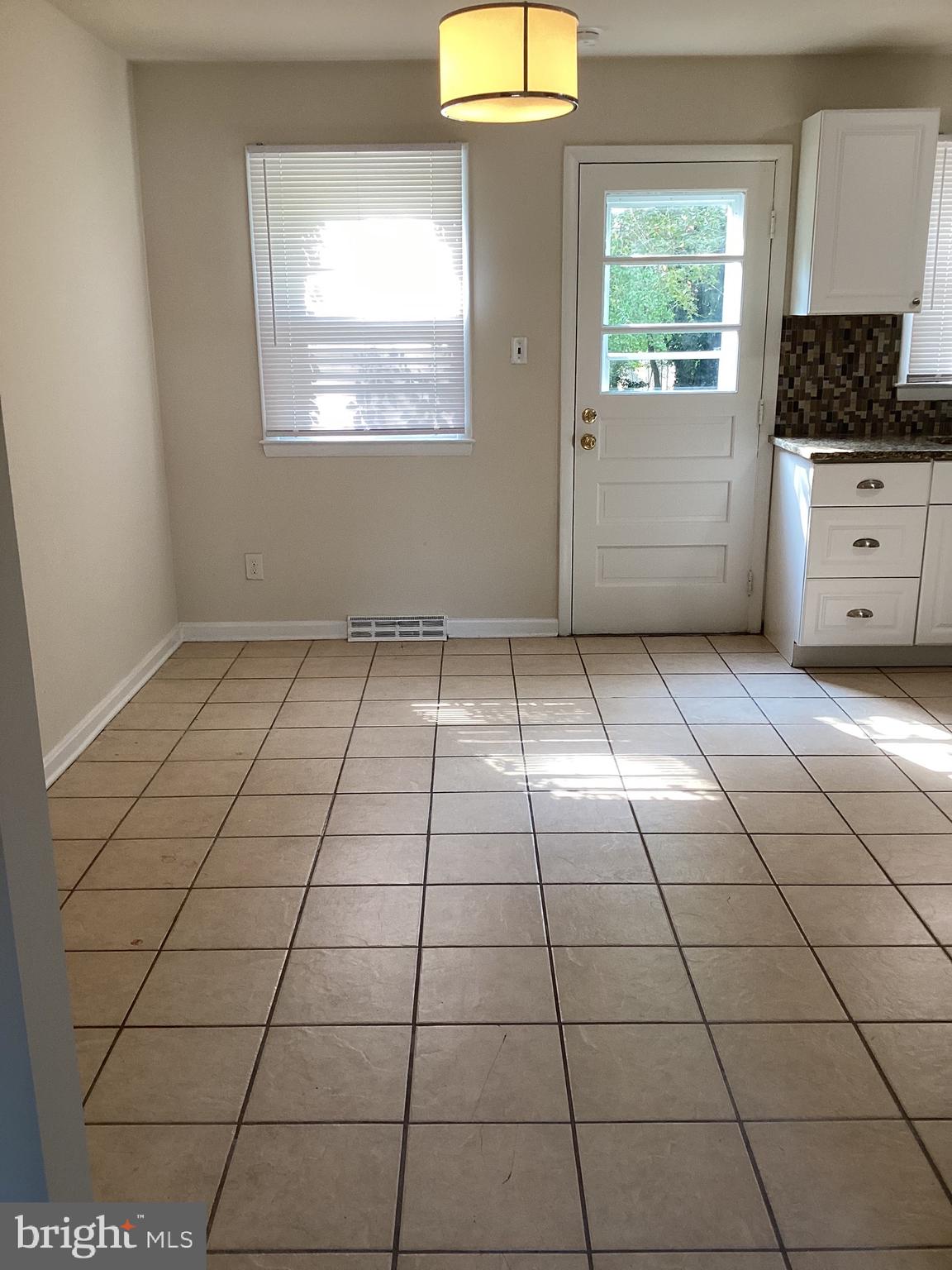 INDIAN VILLAGE IND HEAD - Residential Lease