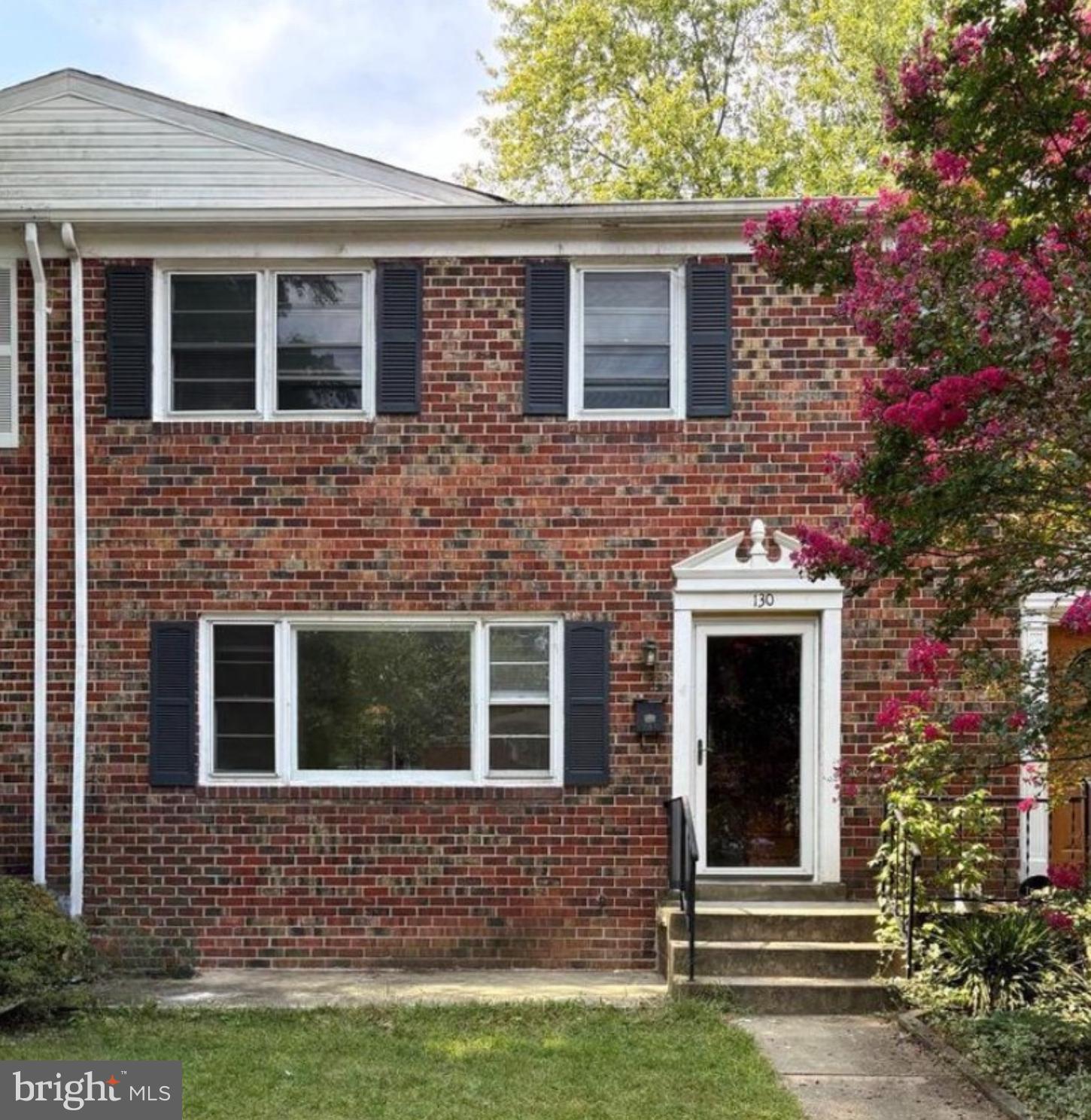 INDIAN VILLAGE IND HEAD - Residential Lease