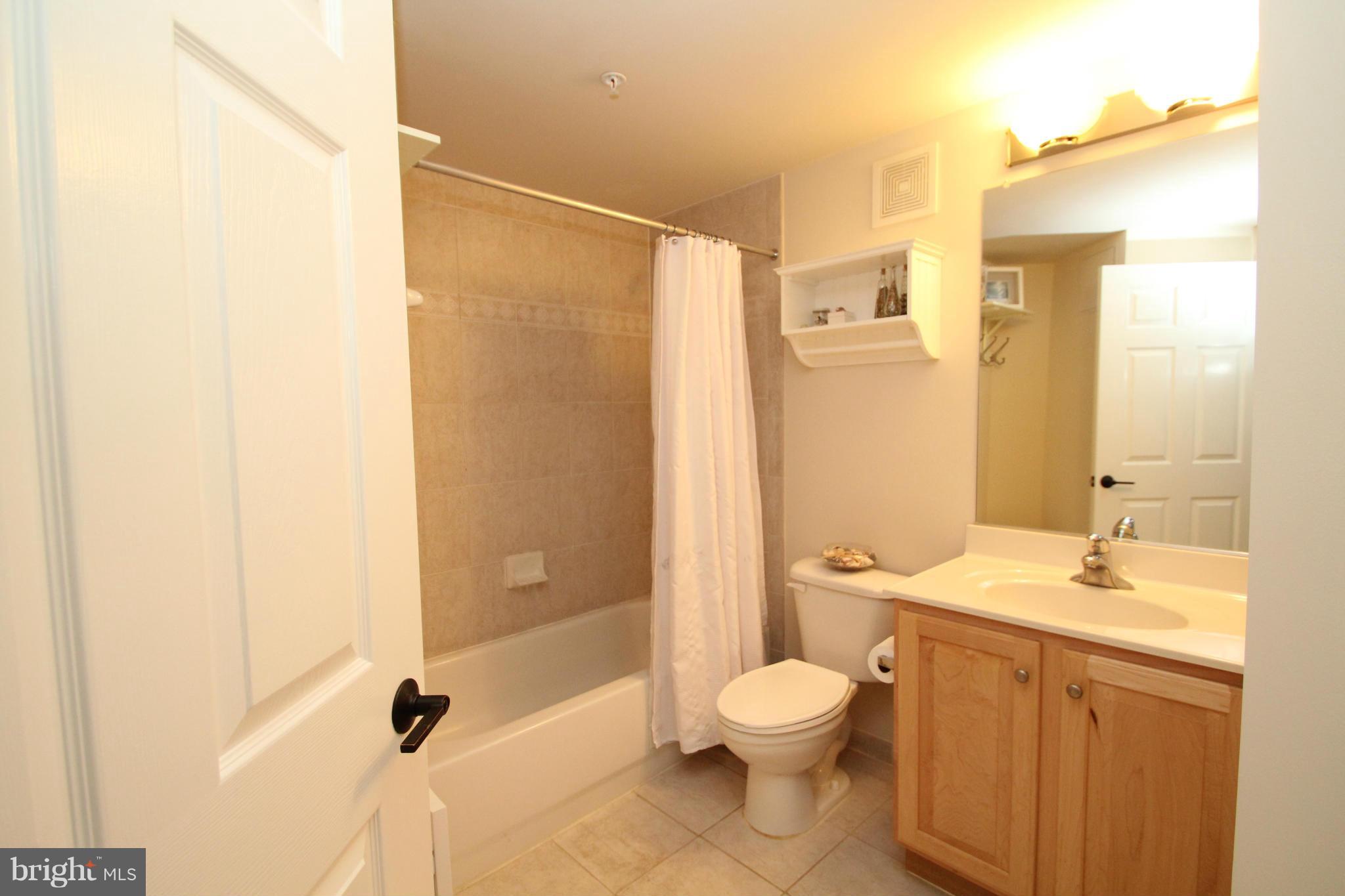 OLD TOWN CRESCENT - Residential