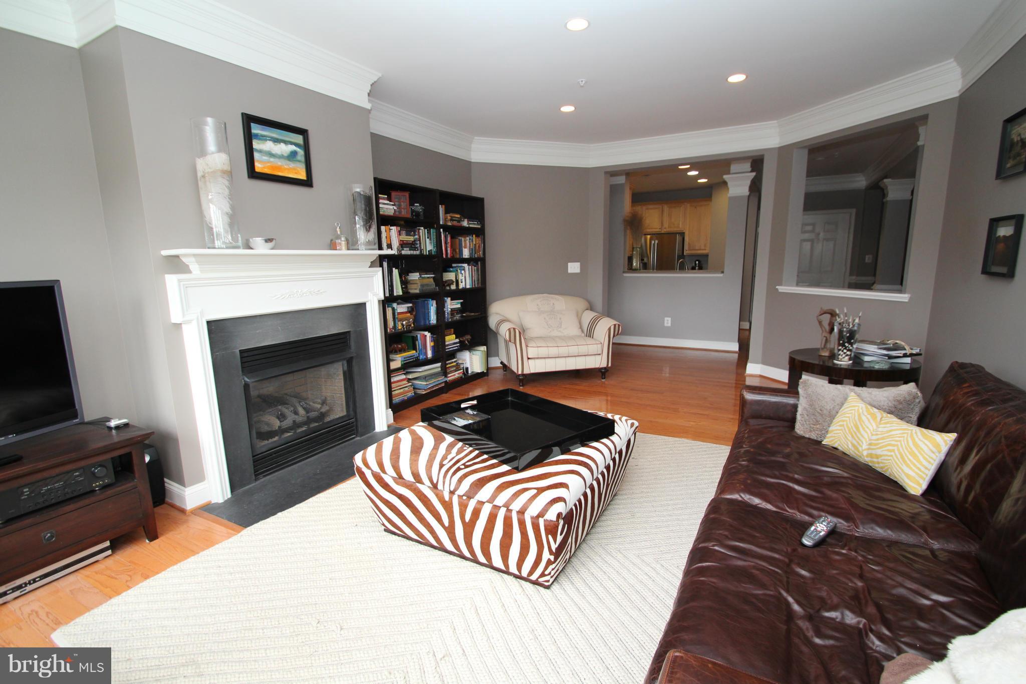 OLD TOWN CRESCENT - Residential