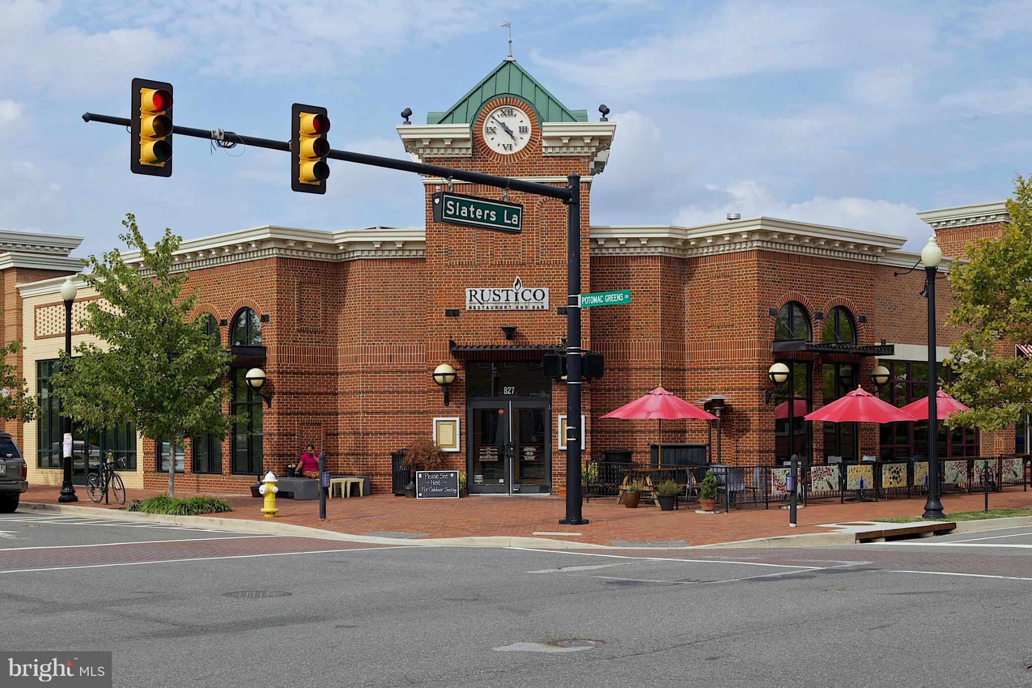 OLD TOWN CRESCENT - Residential