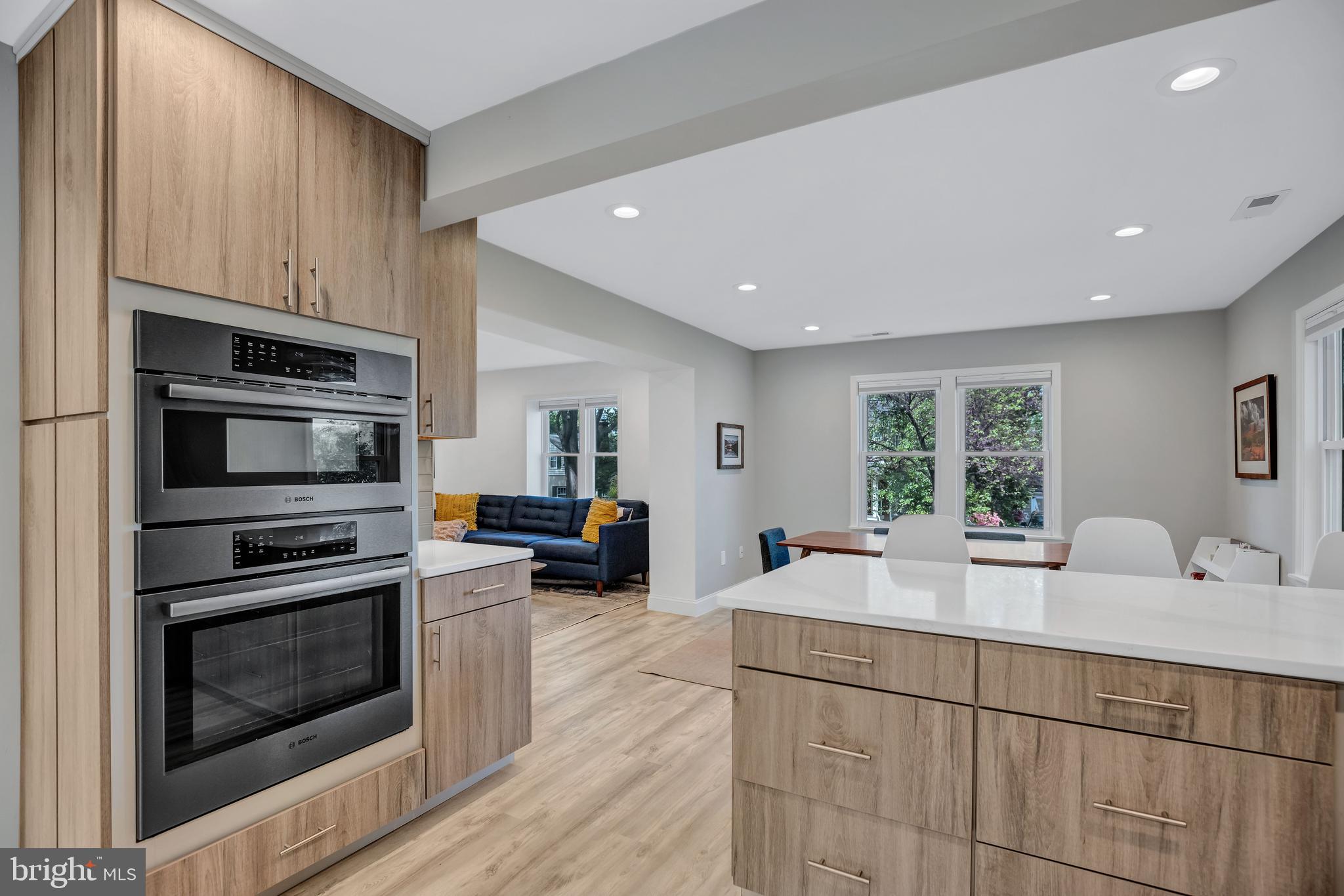 BEVERLY HILLS - Residential Lease