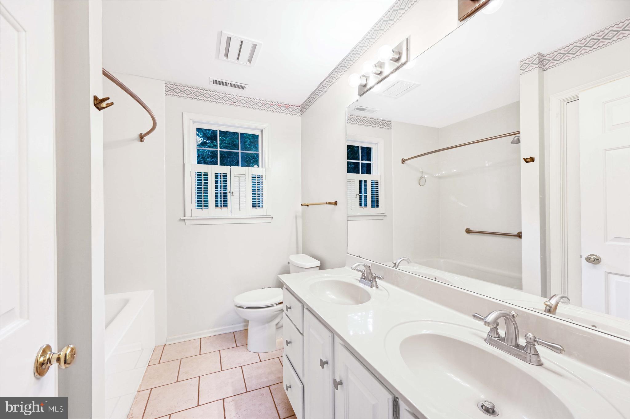 FOXCHASE - Residential