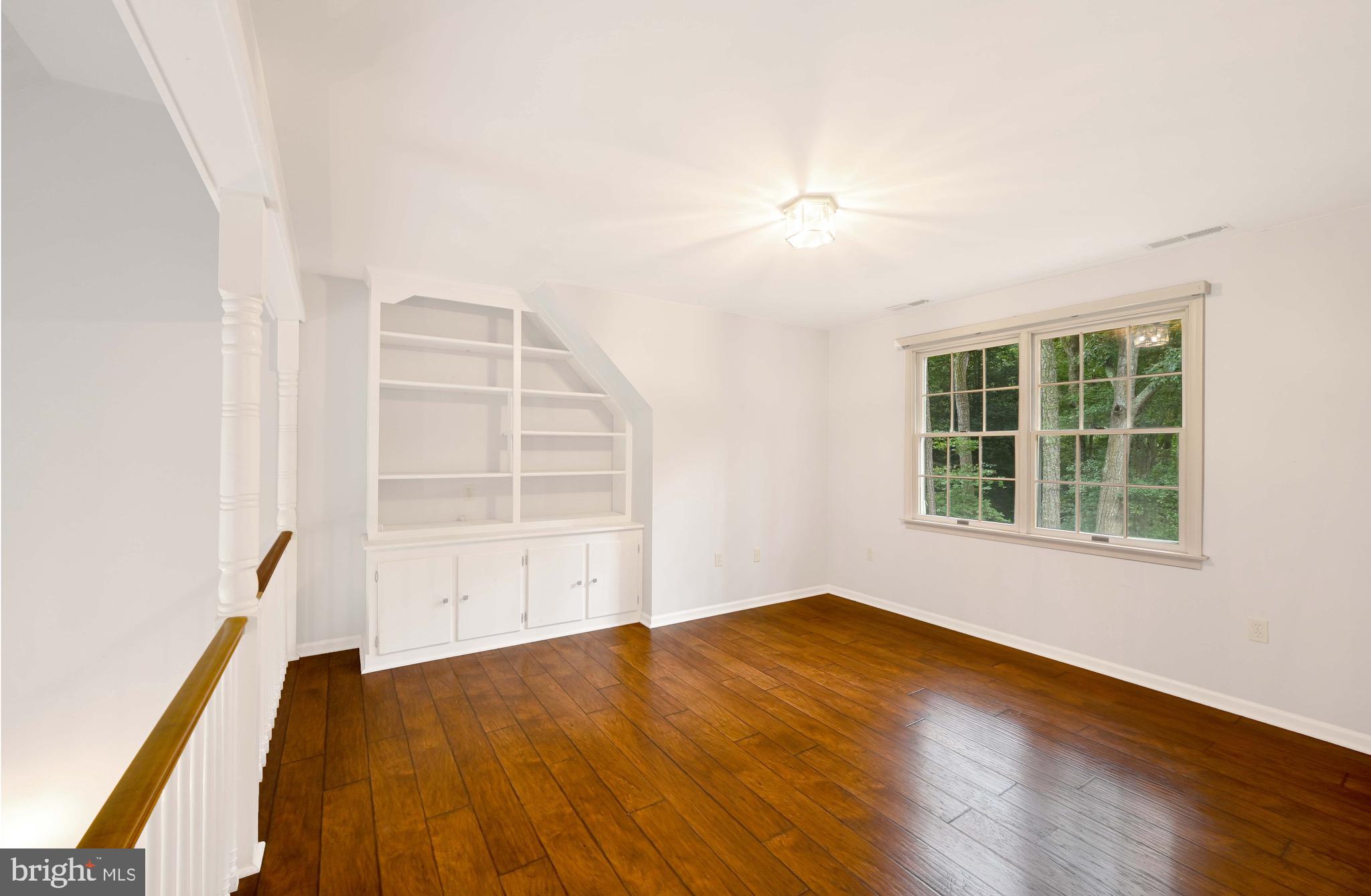 FOXCHASE - Residential