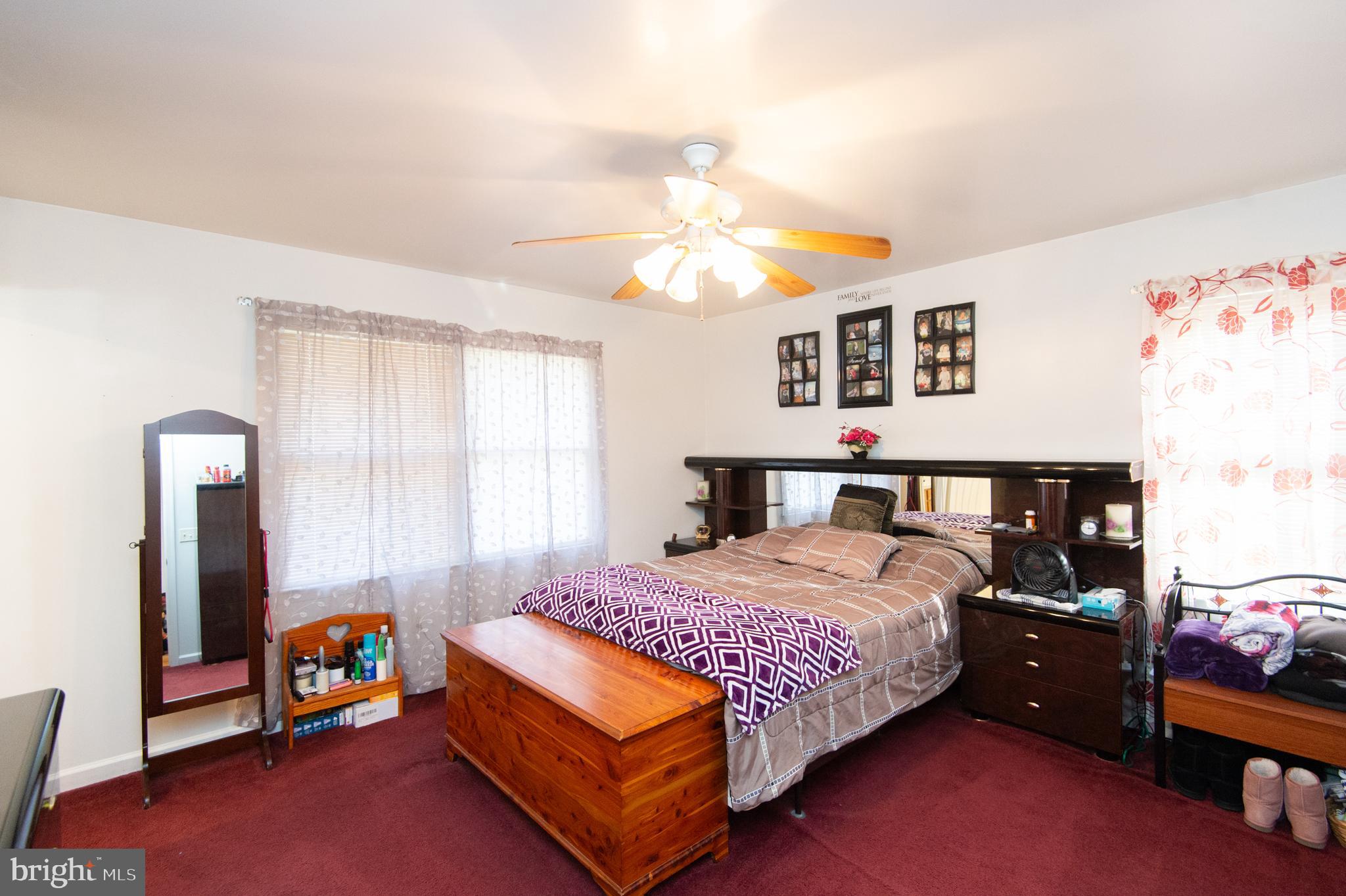 TWO JOHNS - Residential