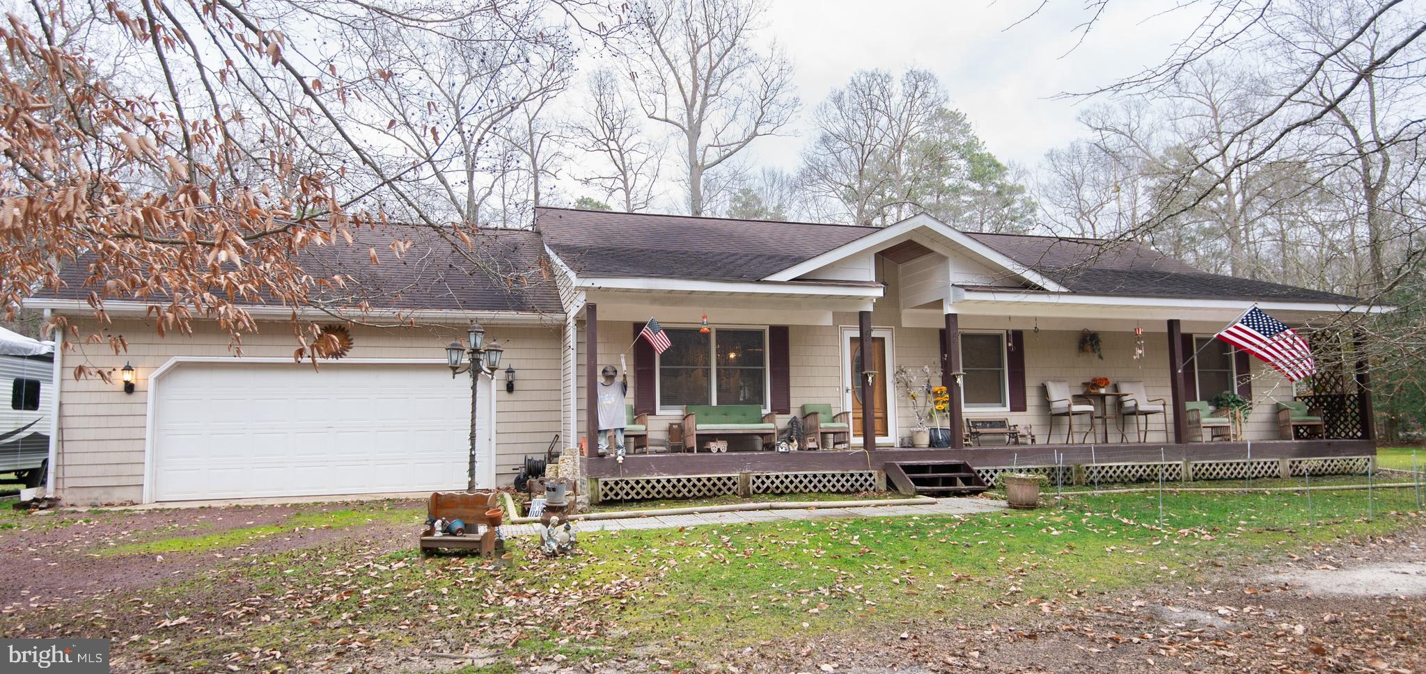 TWO JOHNS - Residential