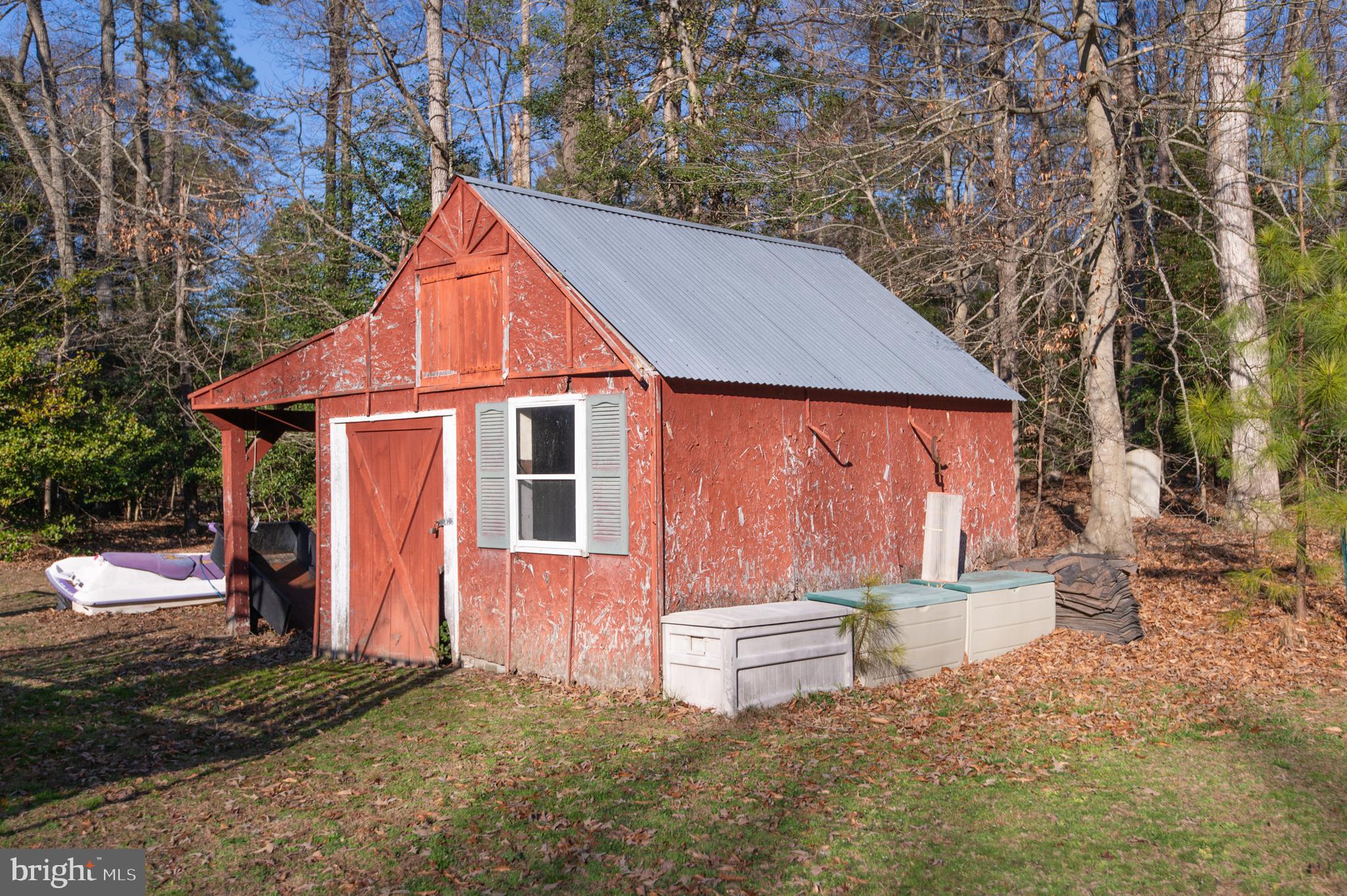 TWO JOHNS - Residential