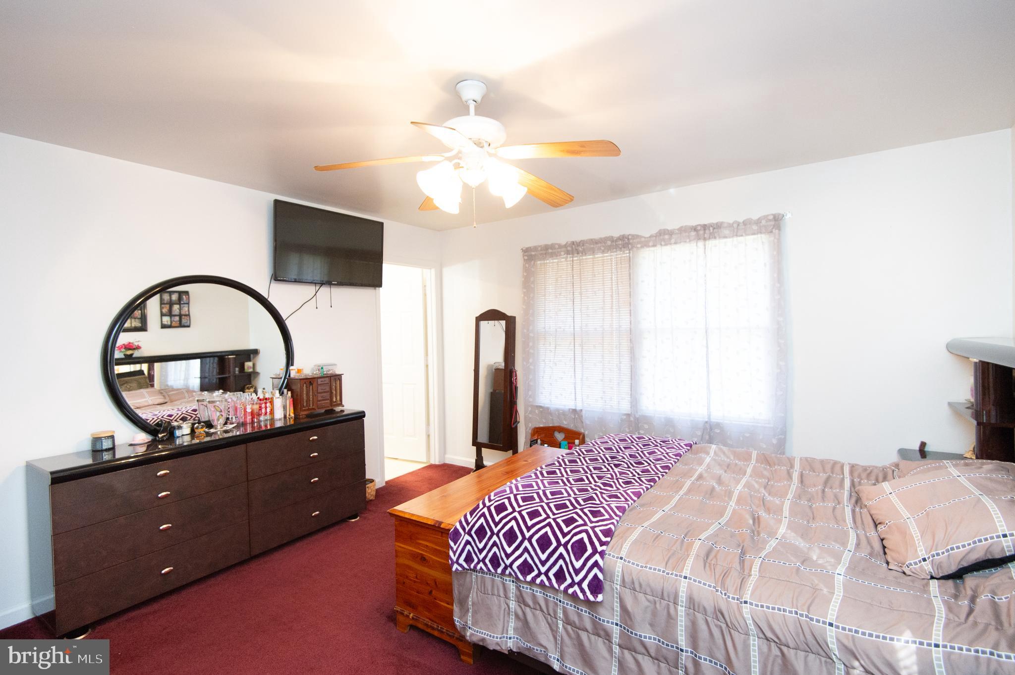 TWO JOHNS - Residential